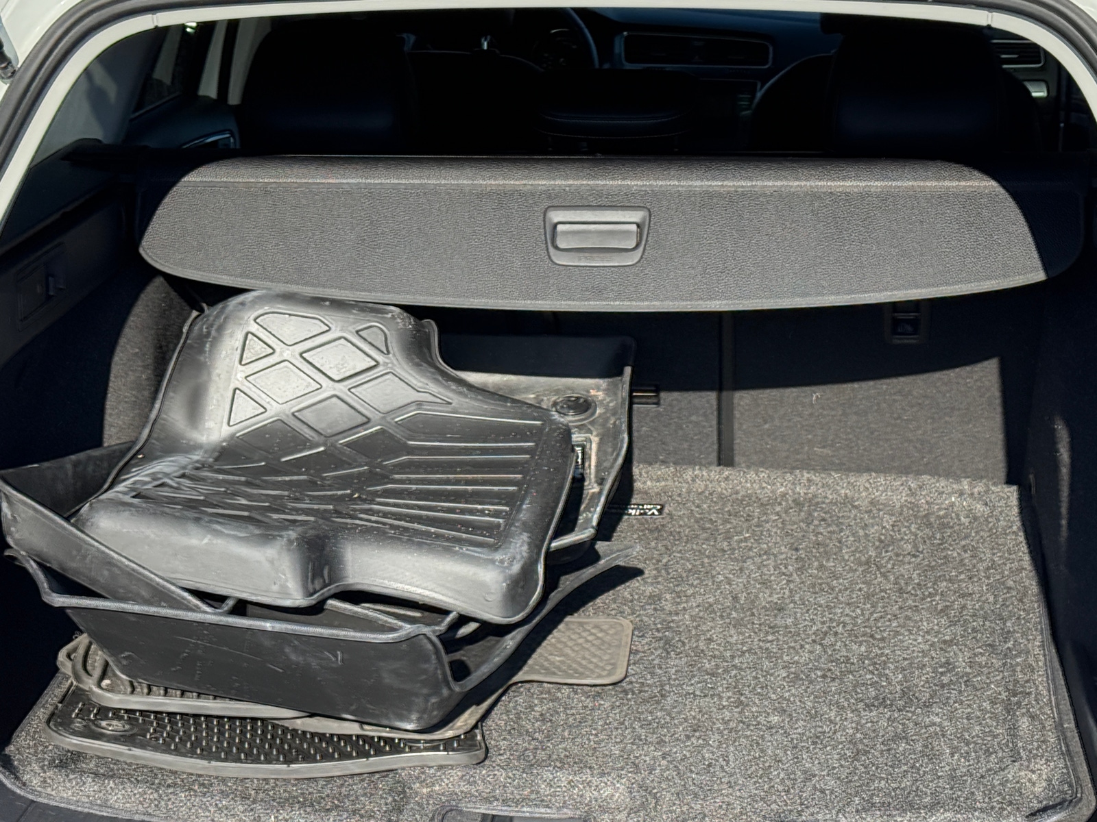 Thumbnail: 2017 Volkswagen Golf - 6