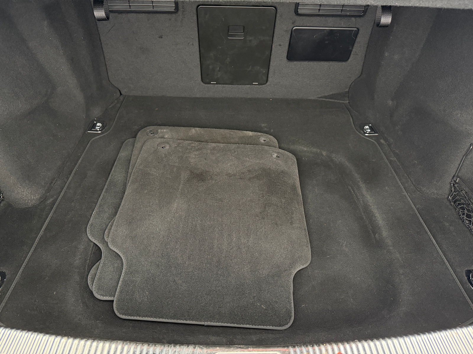 Thumbnail: 2017 Audi A8 - 6