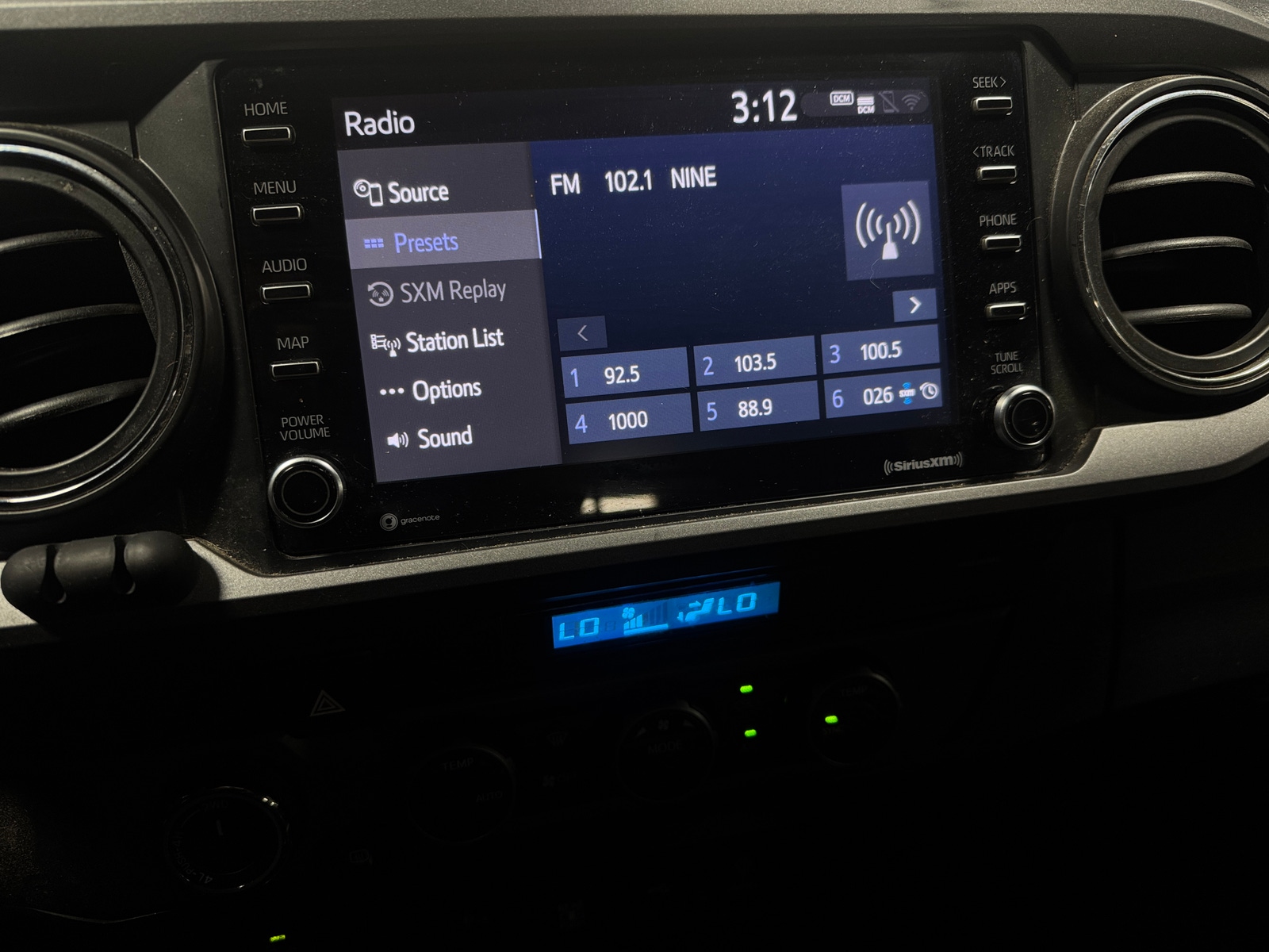 Thumbnail: 2022 Toyota Tacoma - 4