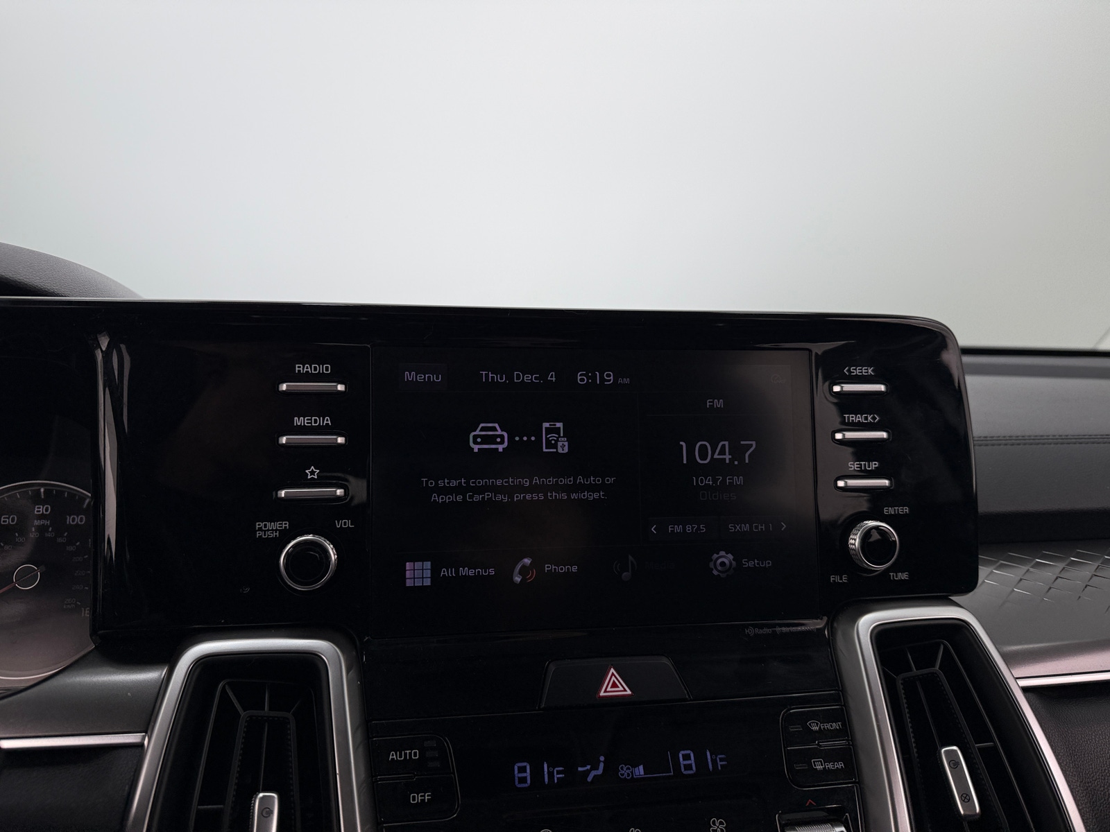 Thumbnail: 2021 Kia Sorento - 3