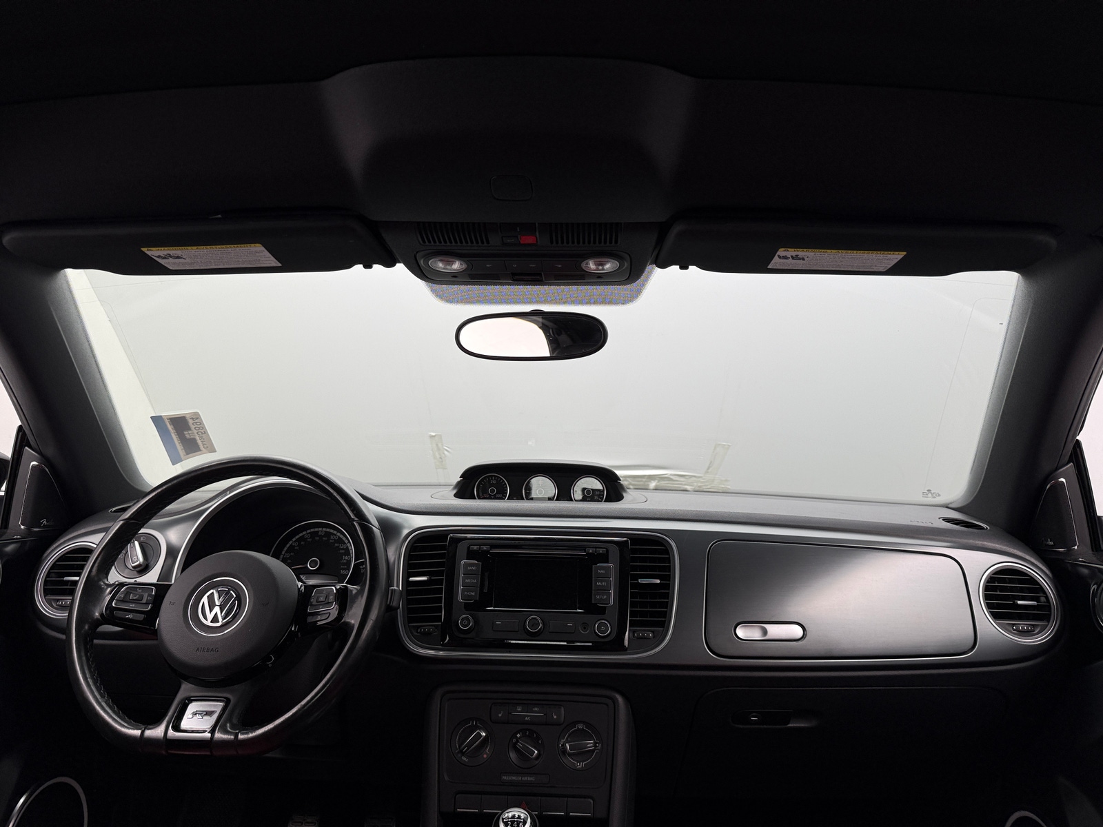 Thumbnail: 2015 Volkswagen Beetle - 3