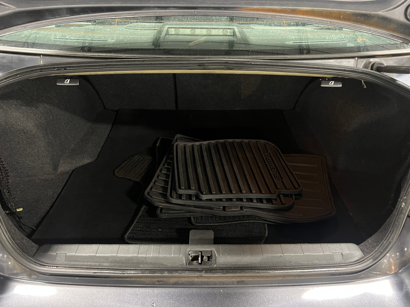 Thumbnail: 2011 Subaru Legacy - 6