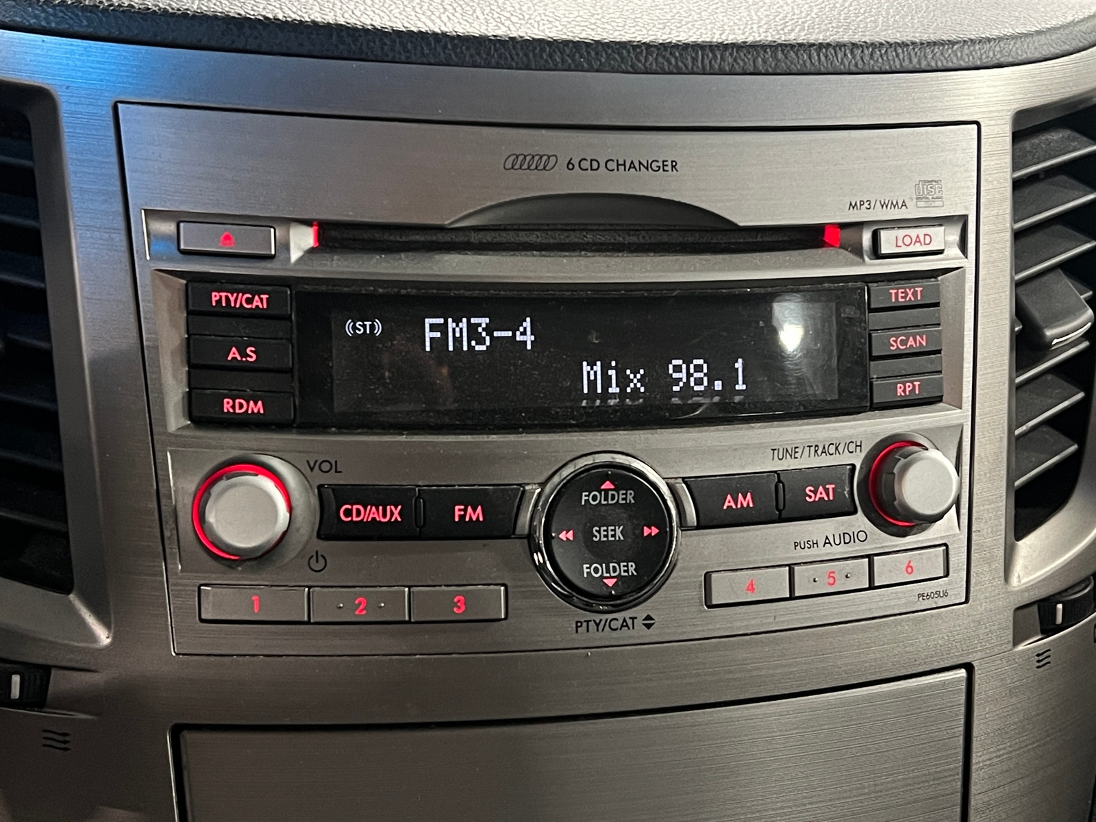 Thumbnail: 2011 Subaru Legacy - 3