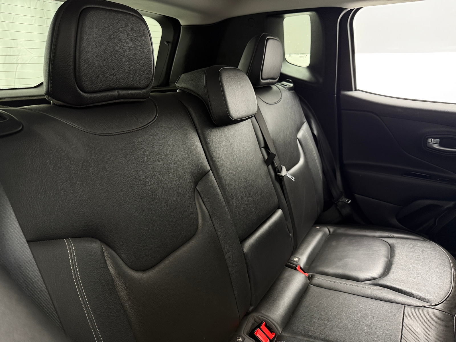 Thumbnail: 2021 Jeep Renegade - 5