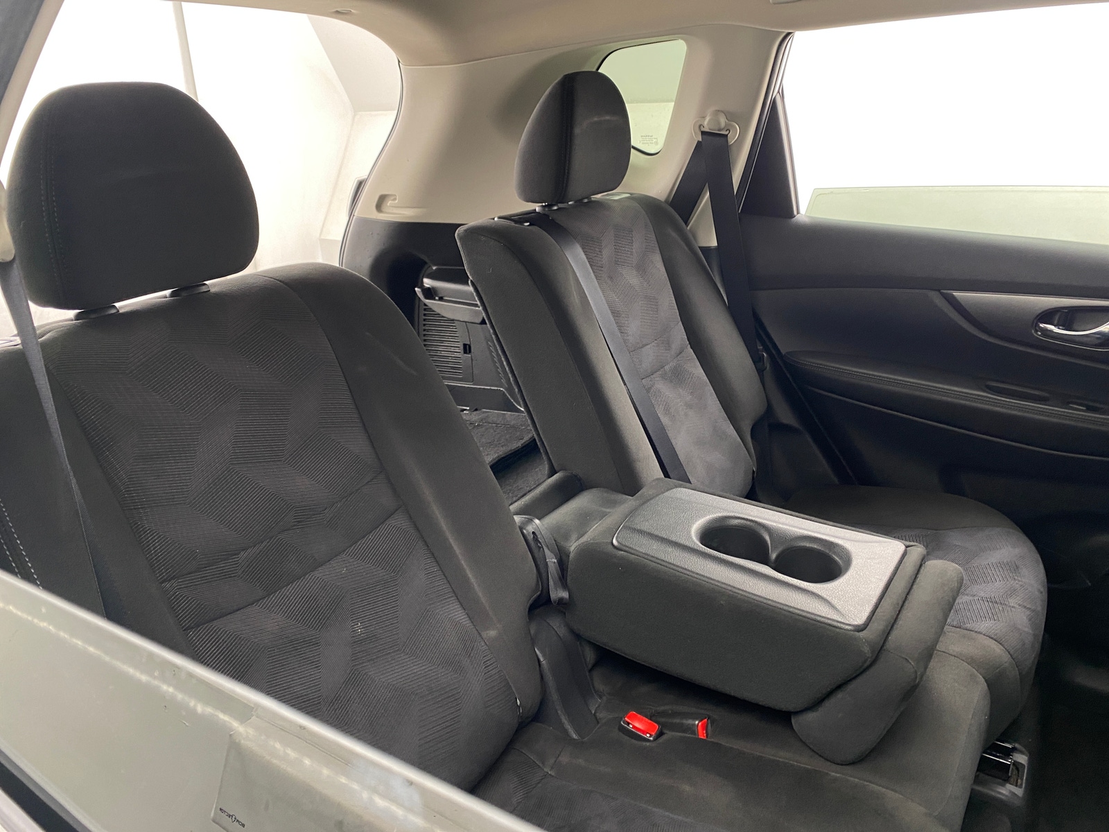 Thumbnail: 2016 Nissan Rogue - 6