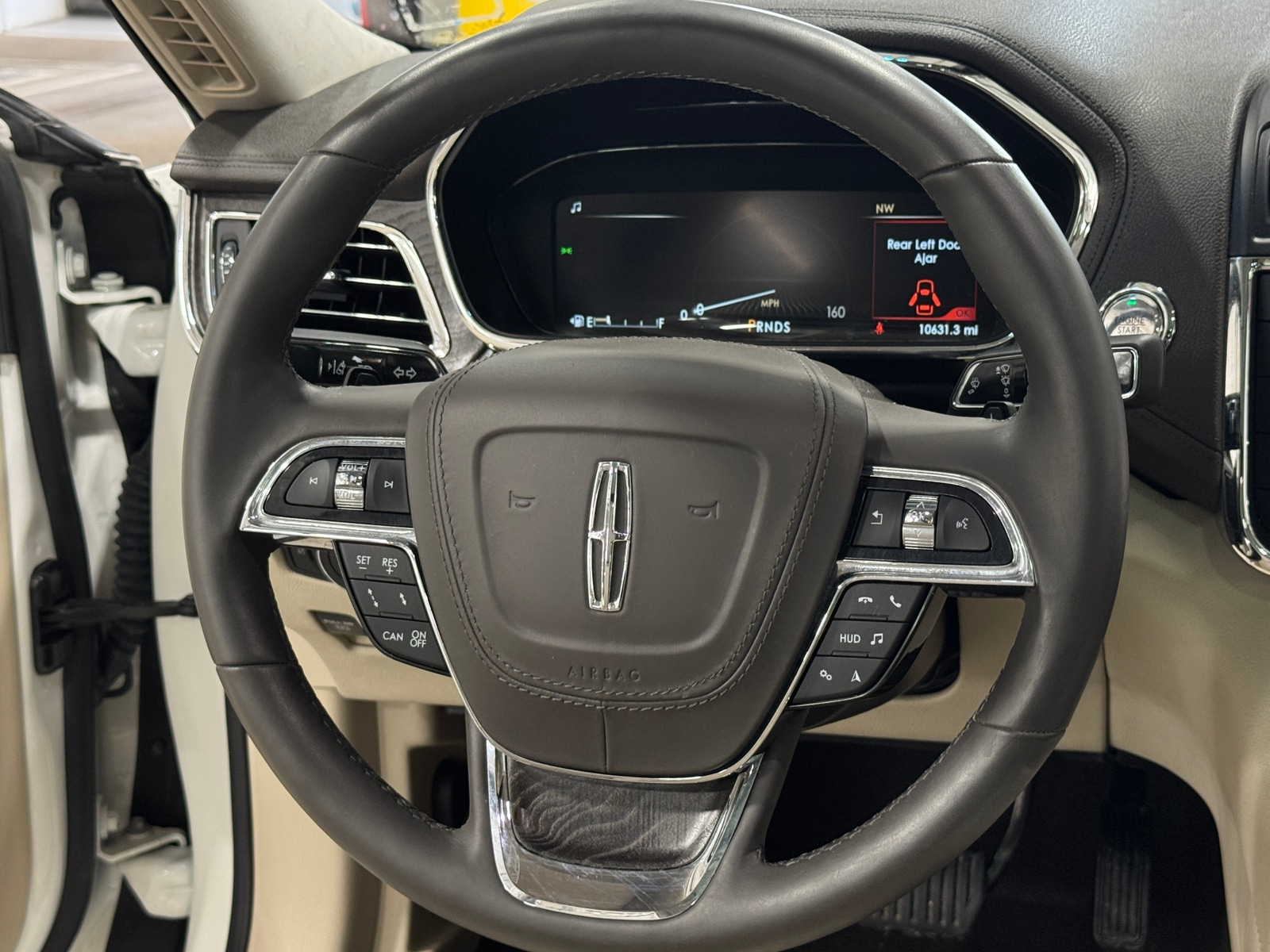 Thumbnail: 2020 Lincoln Continental - 4