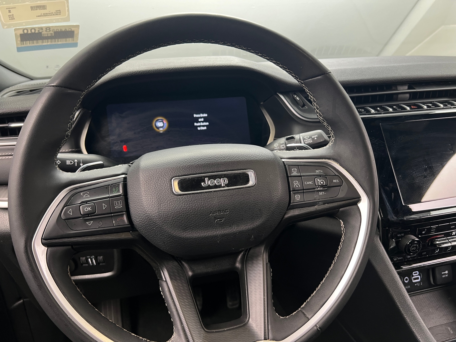 Thumbnail: 2024 Jeep Grand Cherokee L - 4