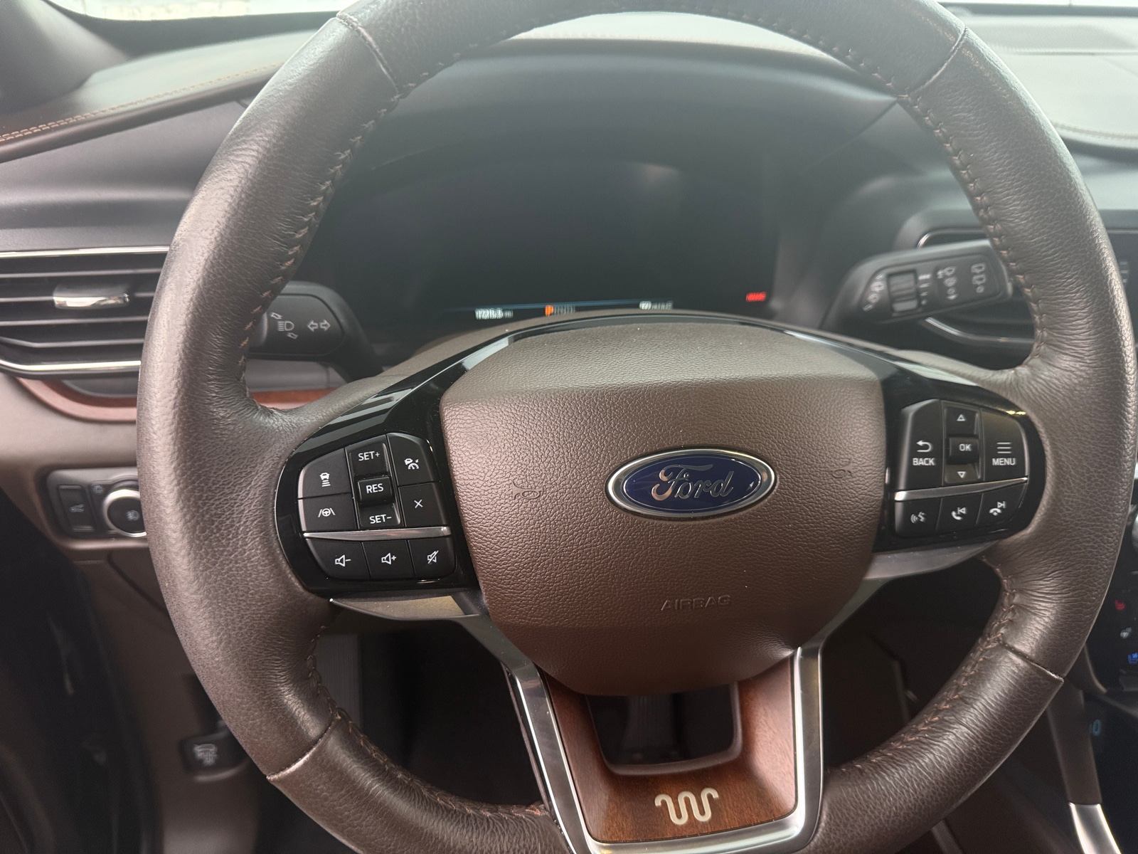 Thumbnail: 2024 Ford Explorer - 4