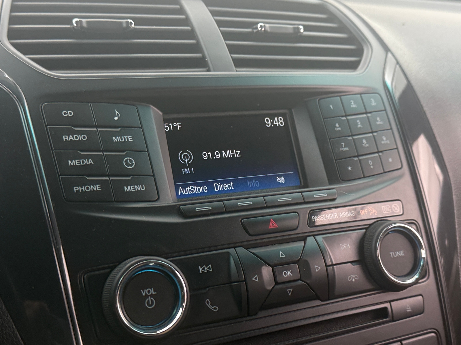 Thumbnail: 2016 Ford Explorer - 4