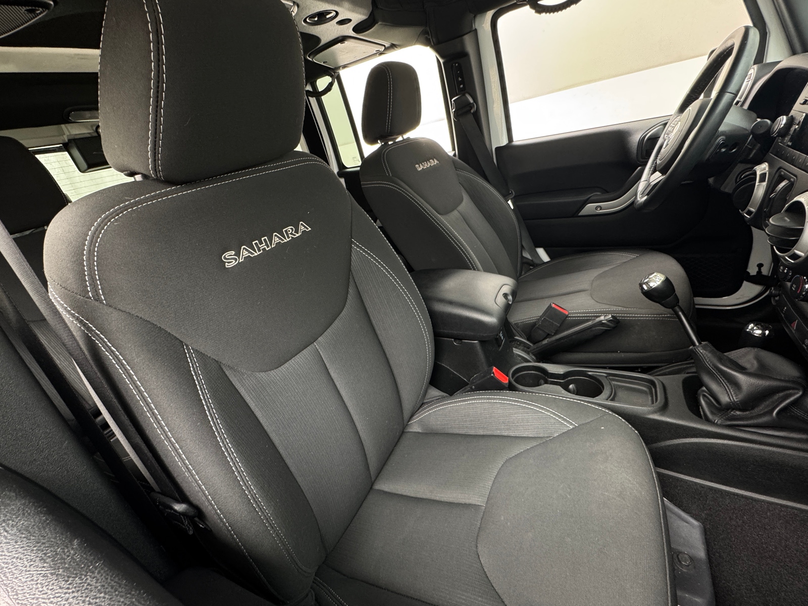 Thumbnail: 2017 Jeep Wrangler - 2