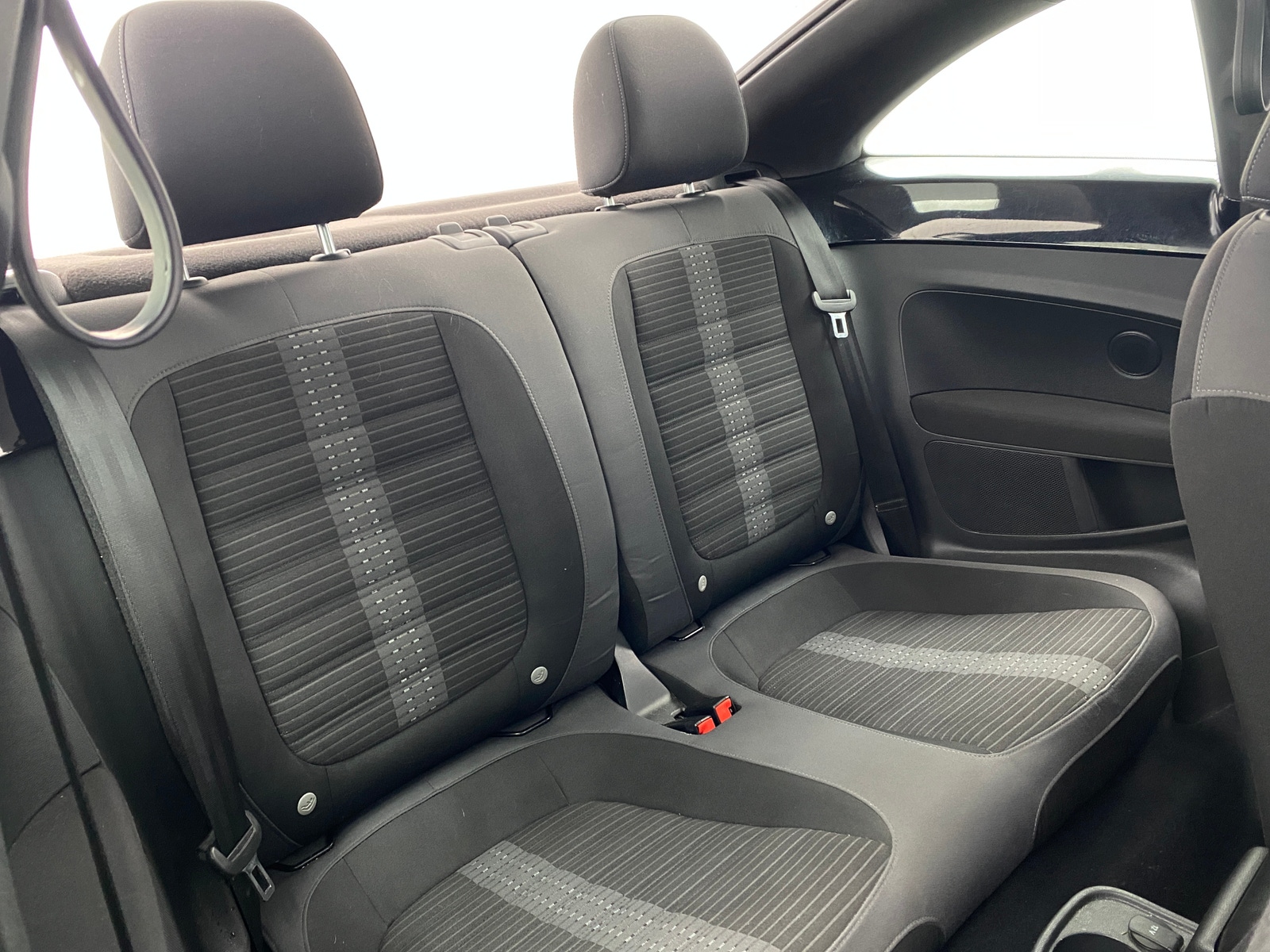 Thumbnail: 2013 Volkswagen Beetle - 6