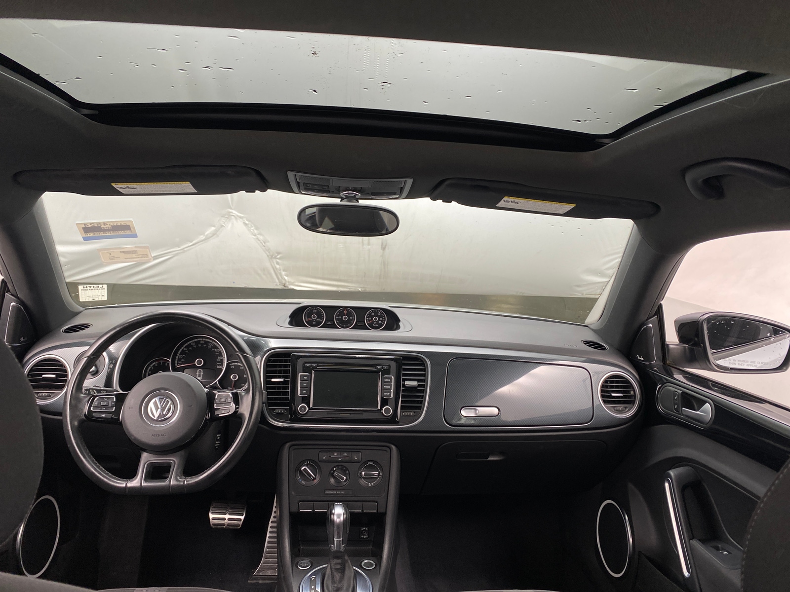 Thumbnail: 2013 Volkswagen Beetle - 3