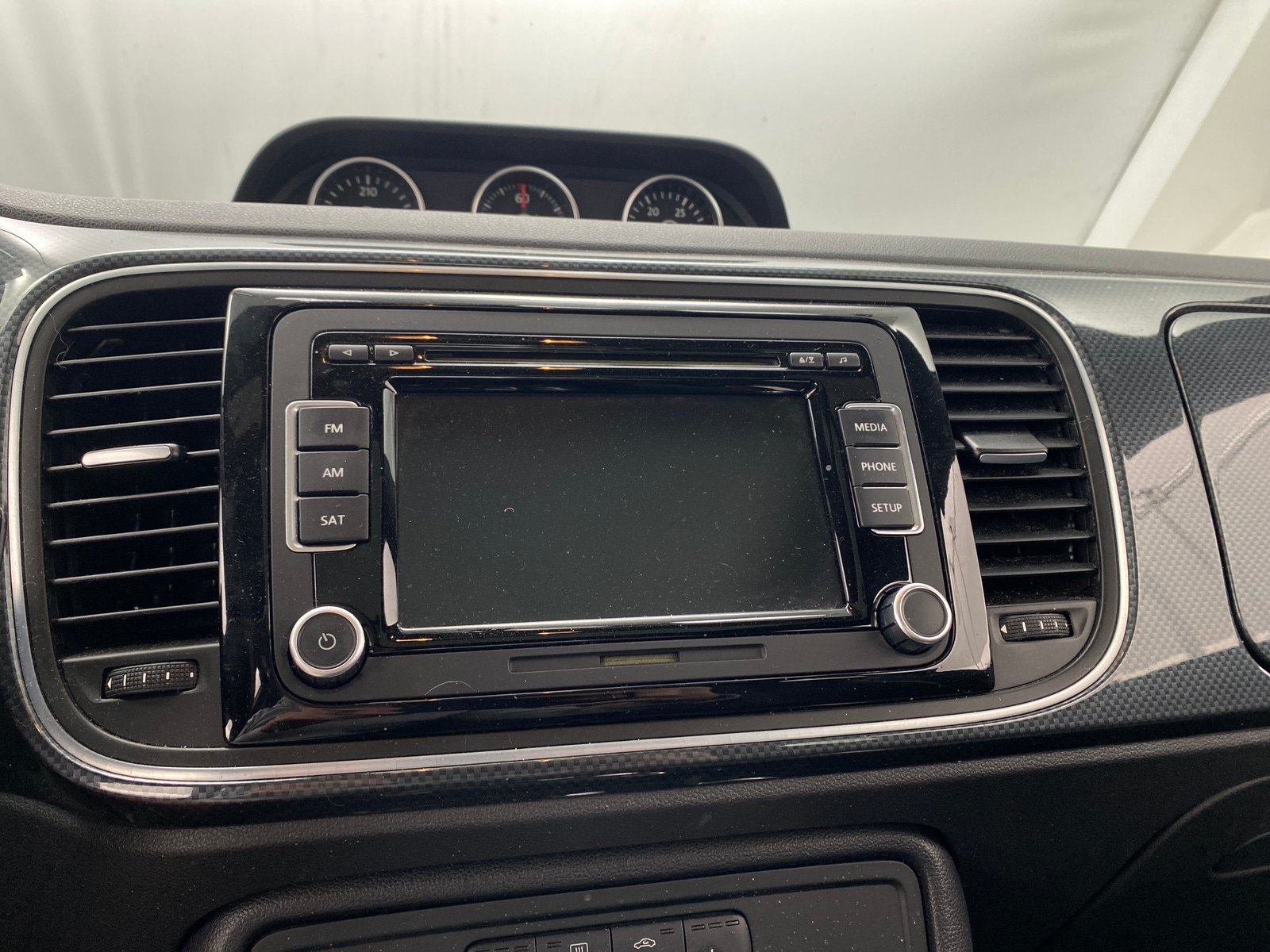 Thumbnail: 2013 Volkswagen Beetle - 4