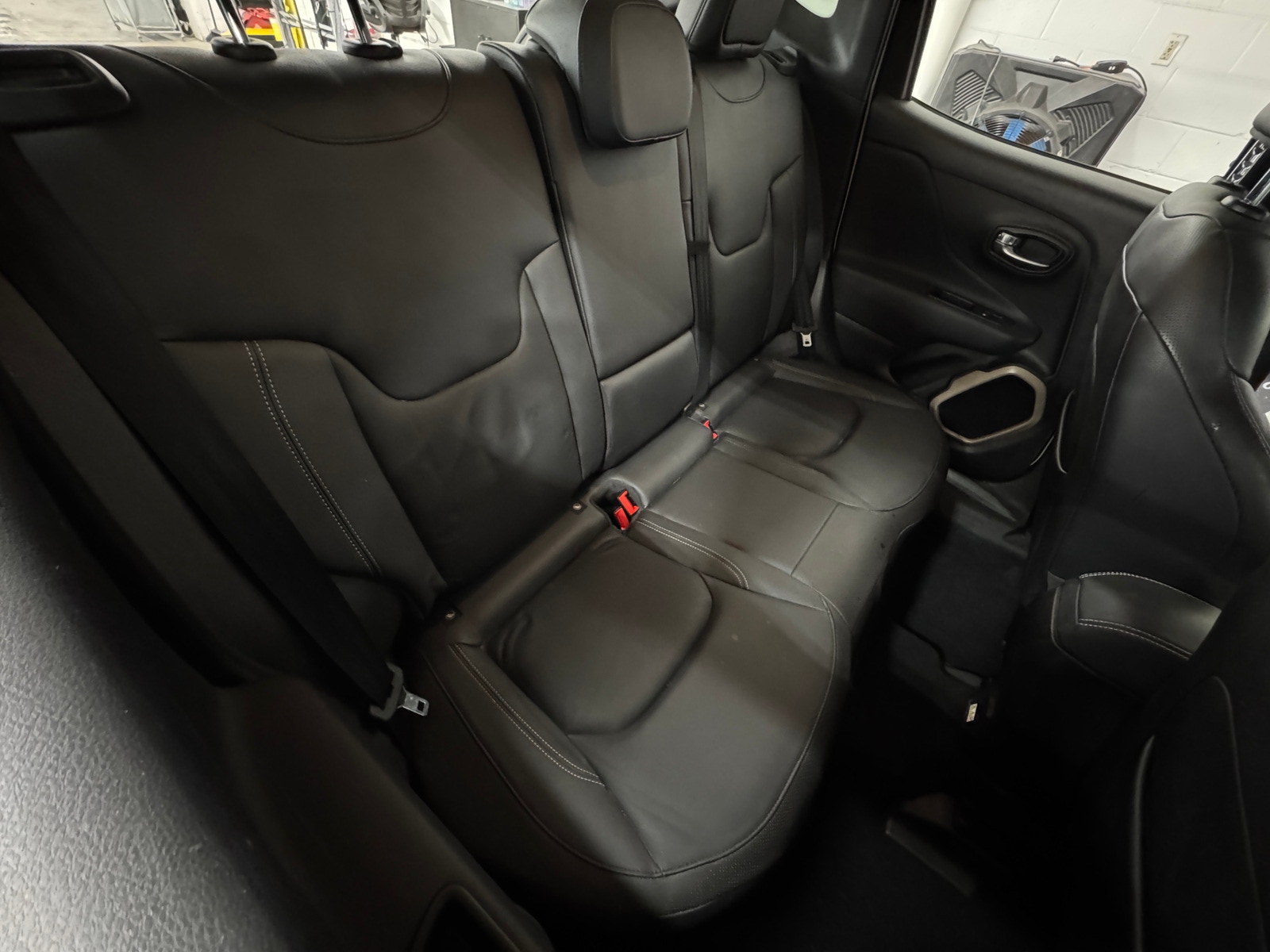 Thumbnail: 2017 Jeep Renegade - 5