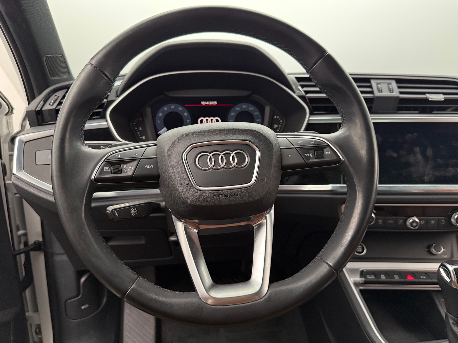 Thumbnail: 2022 Audi Q3 - 4