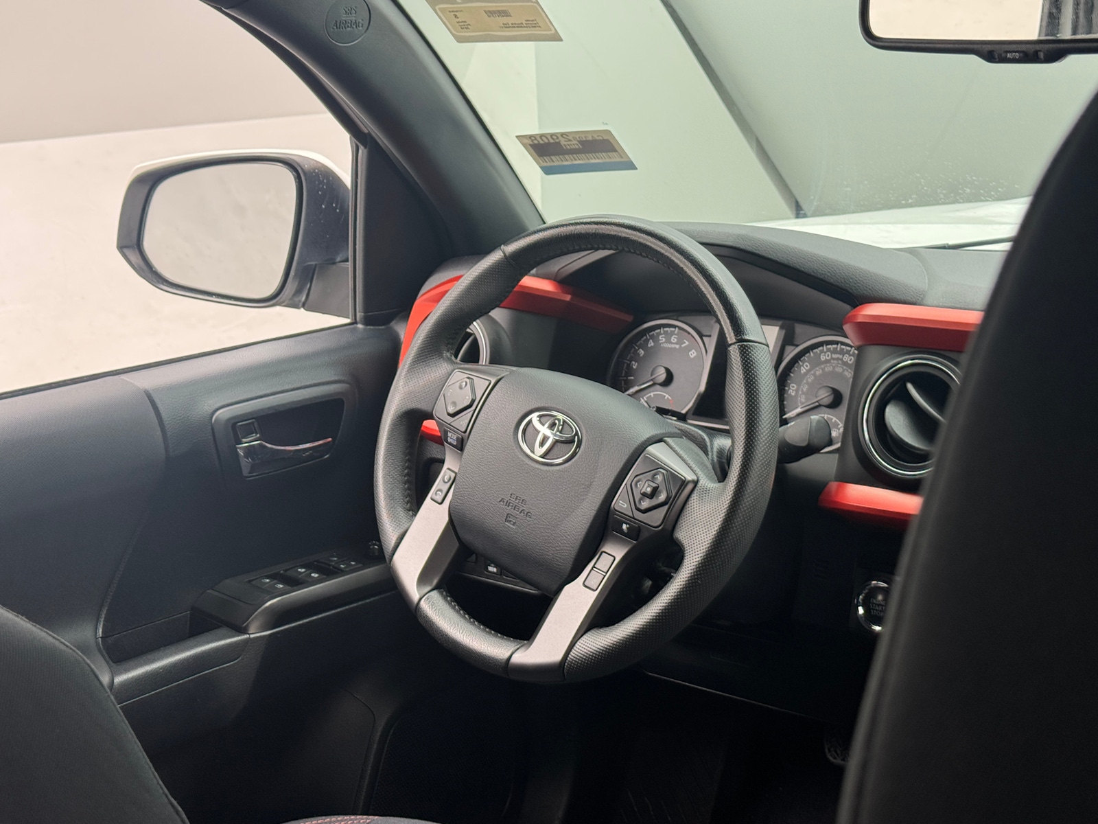 Thumbnail: 2019 Toyota Tacoma - 5