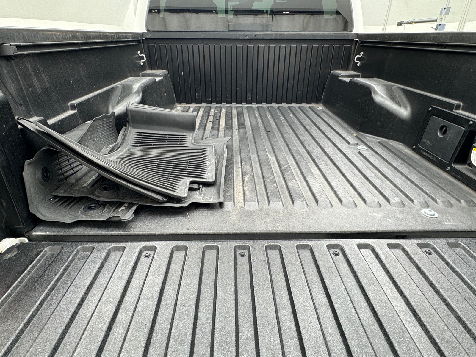 Thumbnail: 2019 Toyota Tacoma - 7