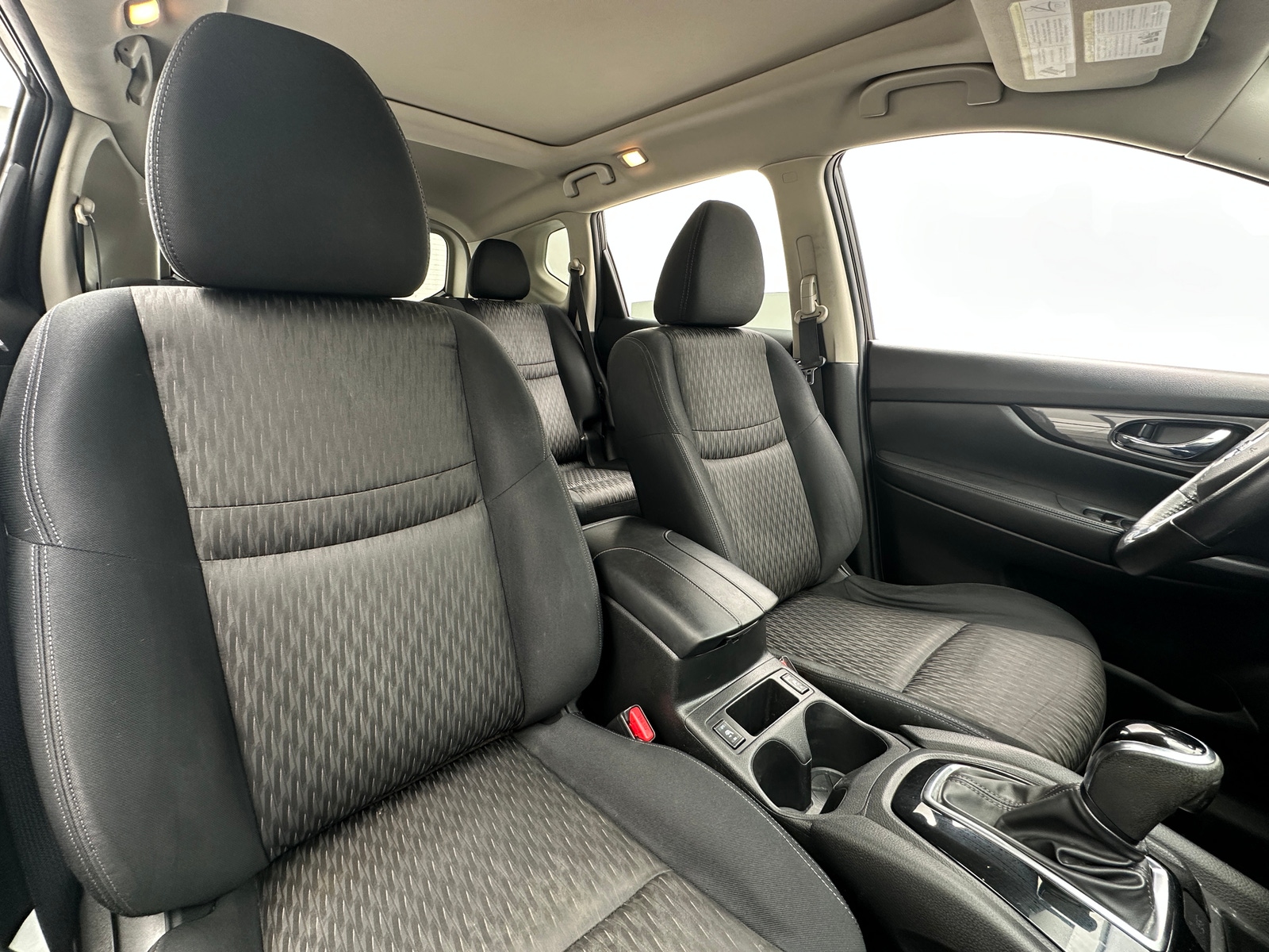 Thumbnail: 2017 Nissan Rogue - 2