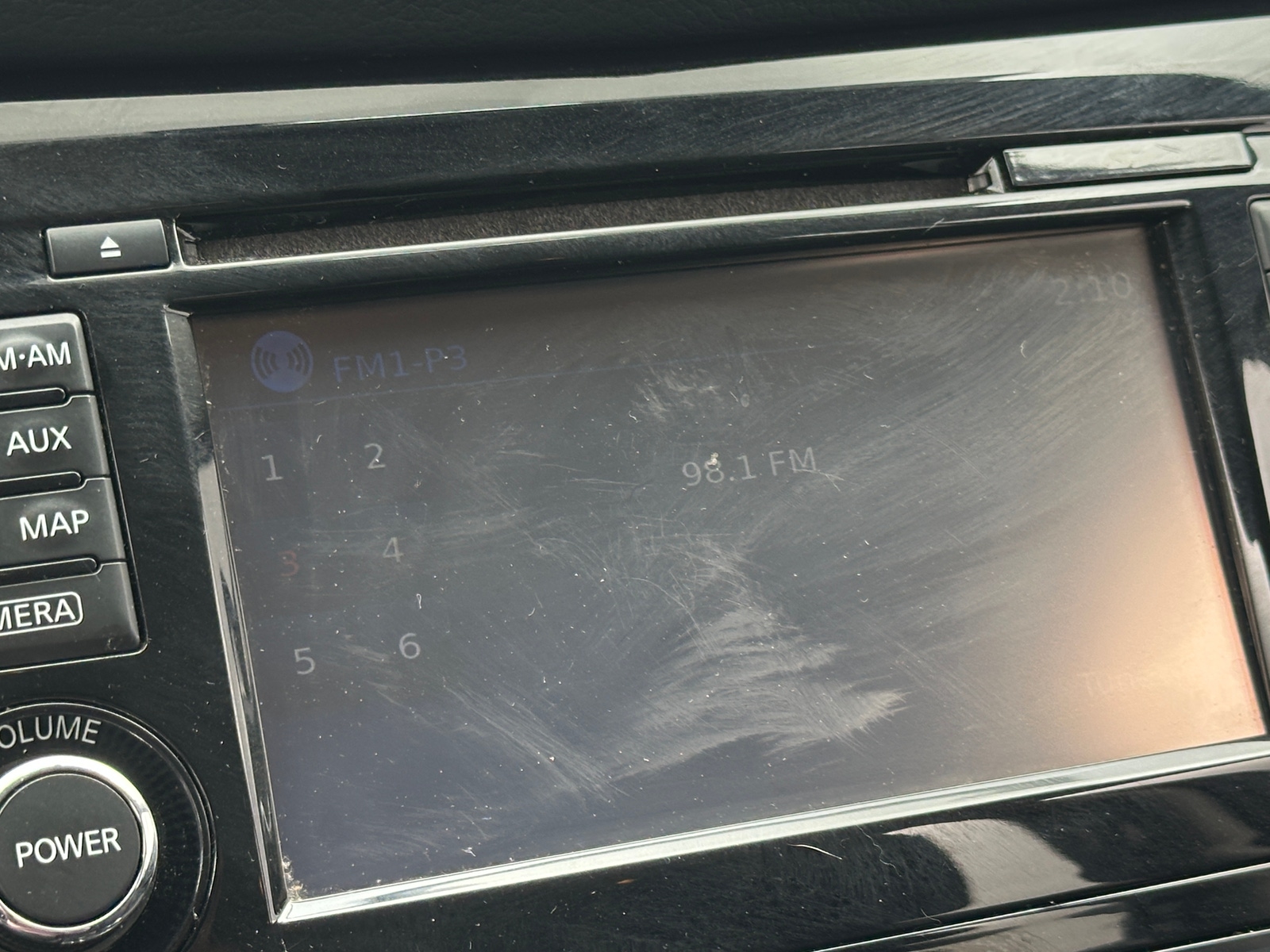 Thumbnail: 2017 Nissan Rogue - 4