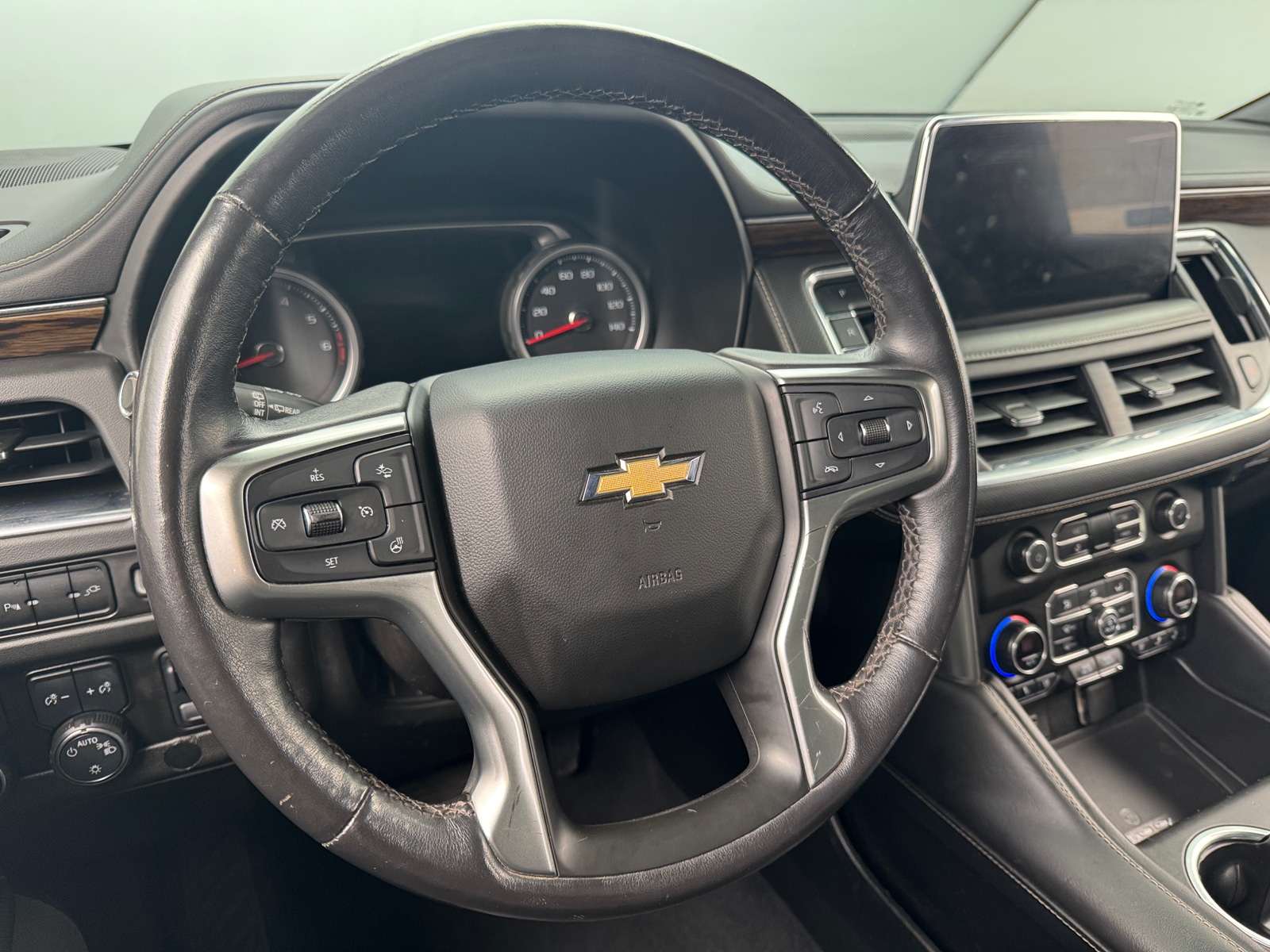 Thumbnail: 2021 Chevrolet Tahoe - 4