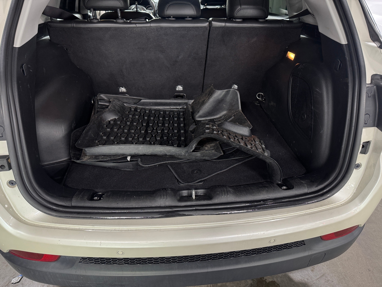 Thumbnail: 2021 Jeep Compass - 6