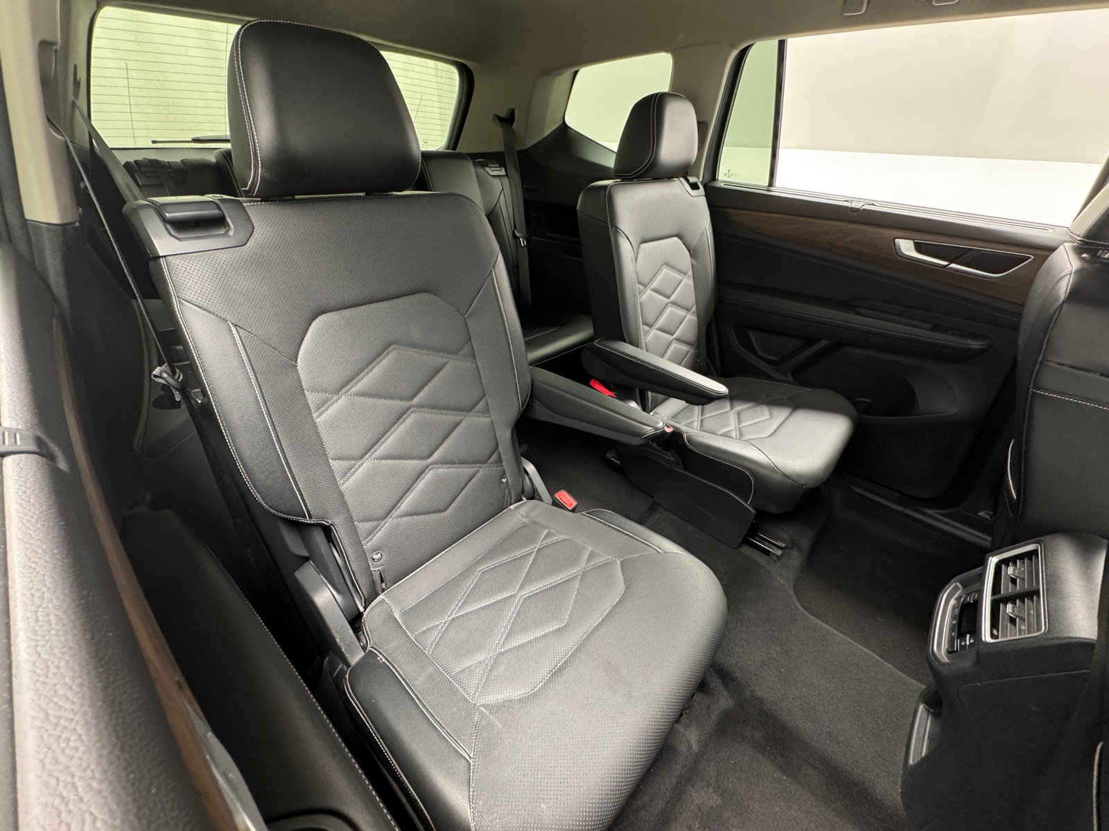 Thumbnail: 2024 Volkswagen Atlas - 5