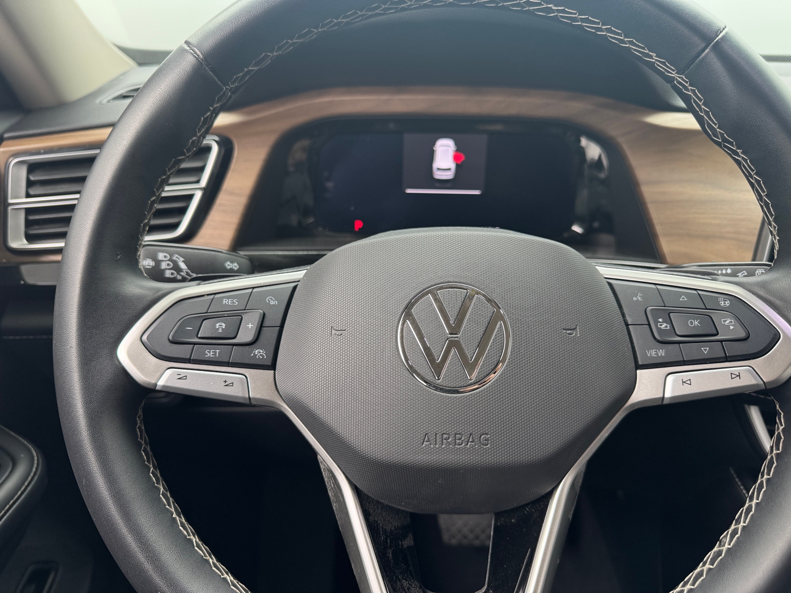 Thumbnail: 2024 Volkswagen Atlas - 4