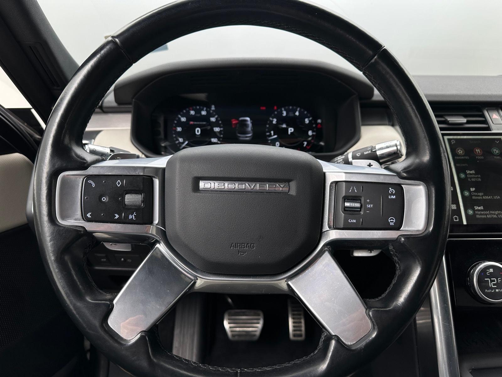 Thumbnail: 2021 Land Rover Discovery - 4