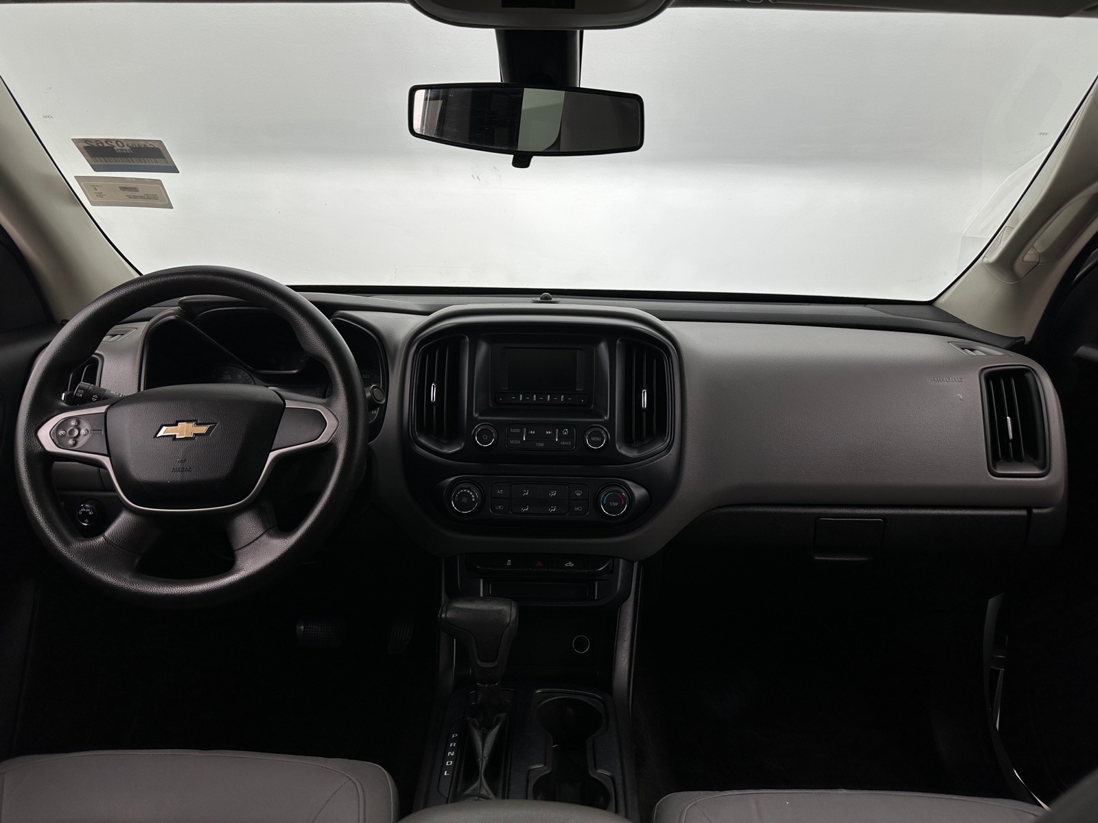 Thumbnail: 2017 Chevrolet Colorado - 3