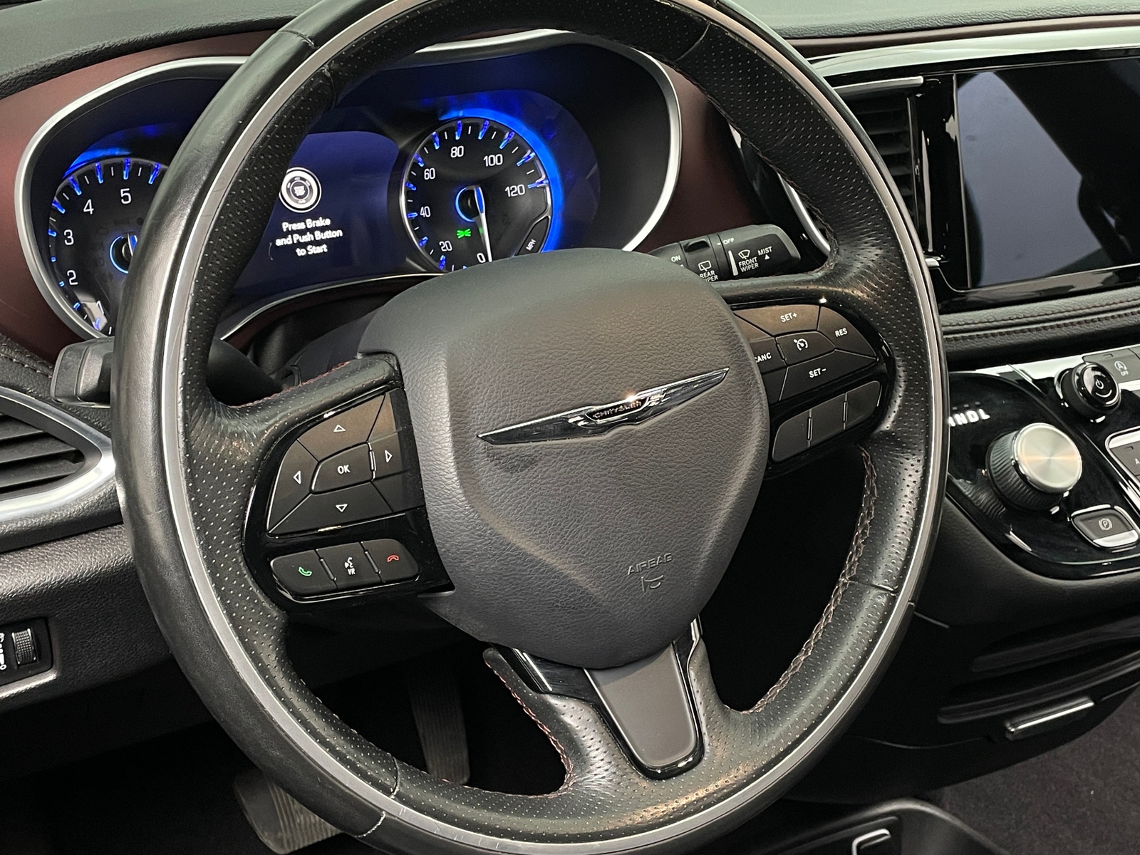 Thumbnail: 2020 Chrysler Pacifica - 4