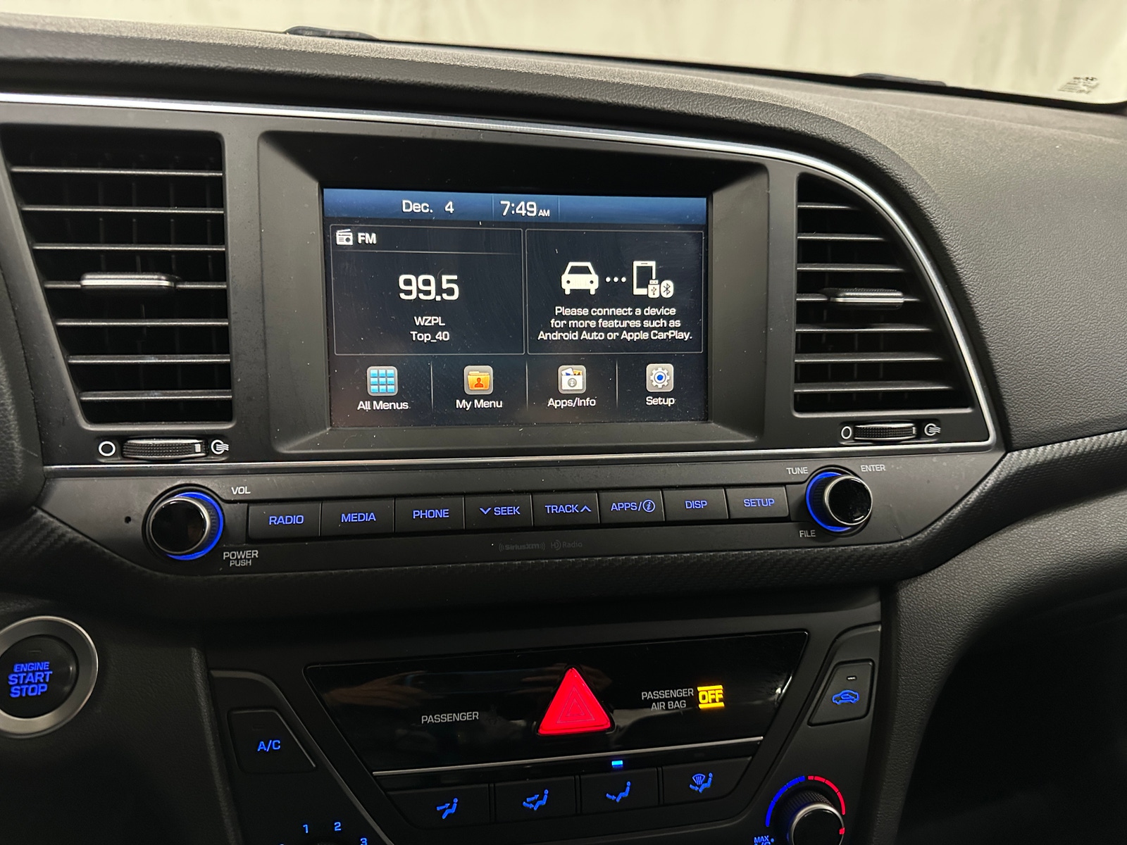 Thumbnail: 2018 Hyundai Elantra - 3