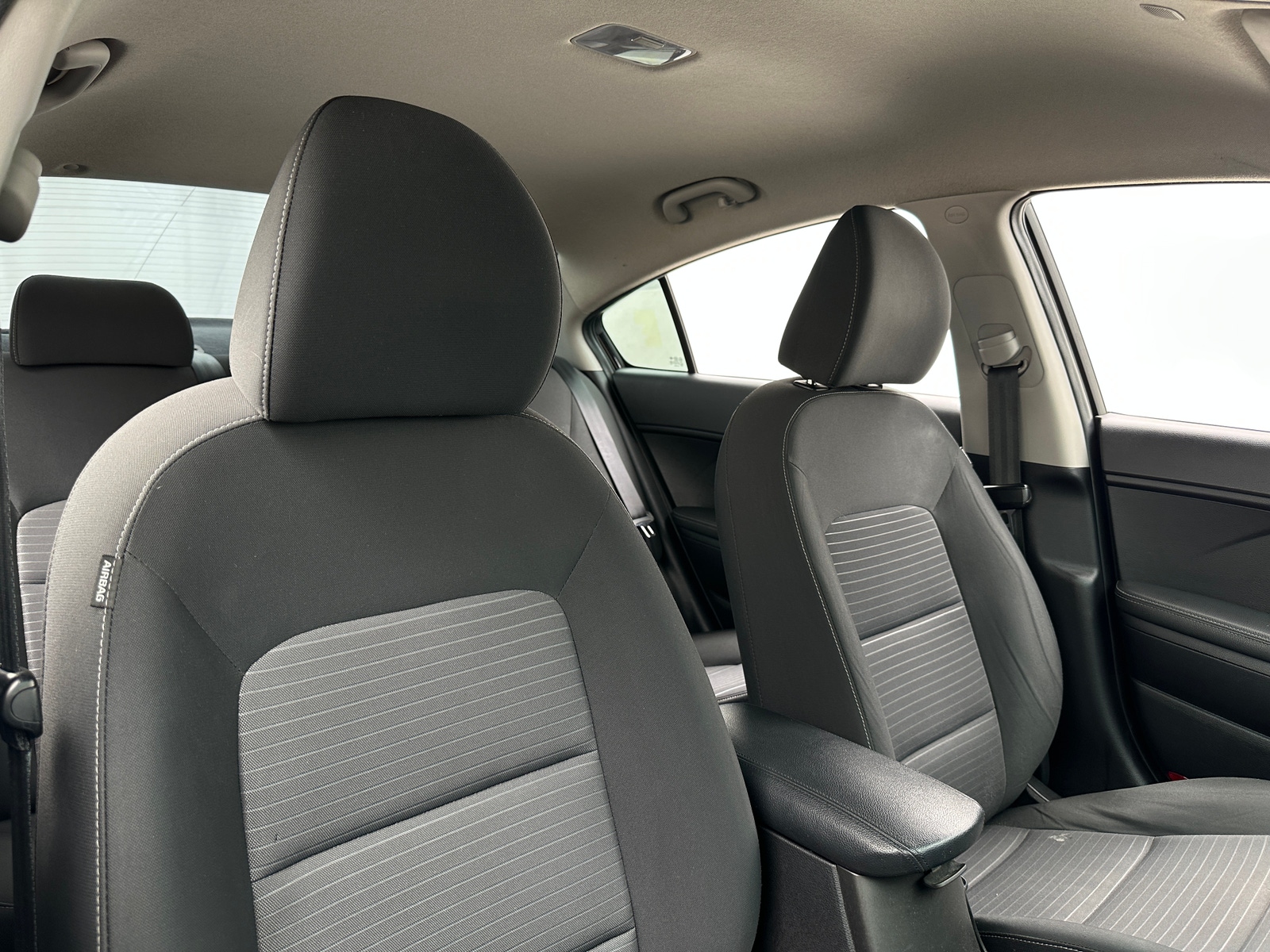 Thumbnail: 2017 Kia Forte - 2