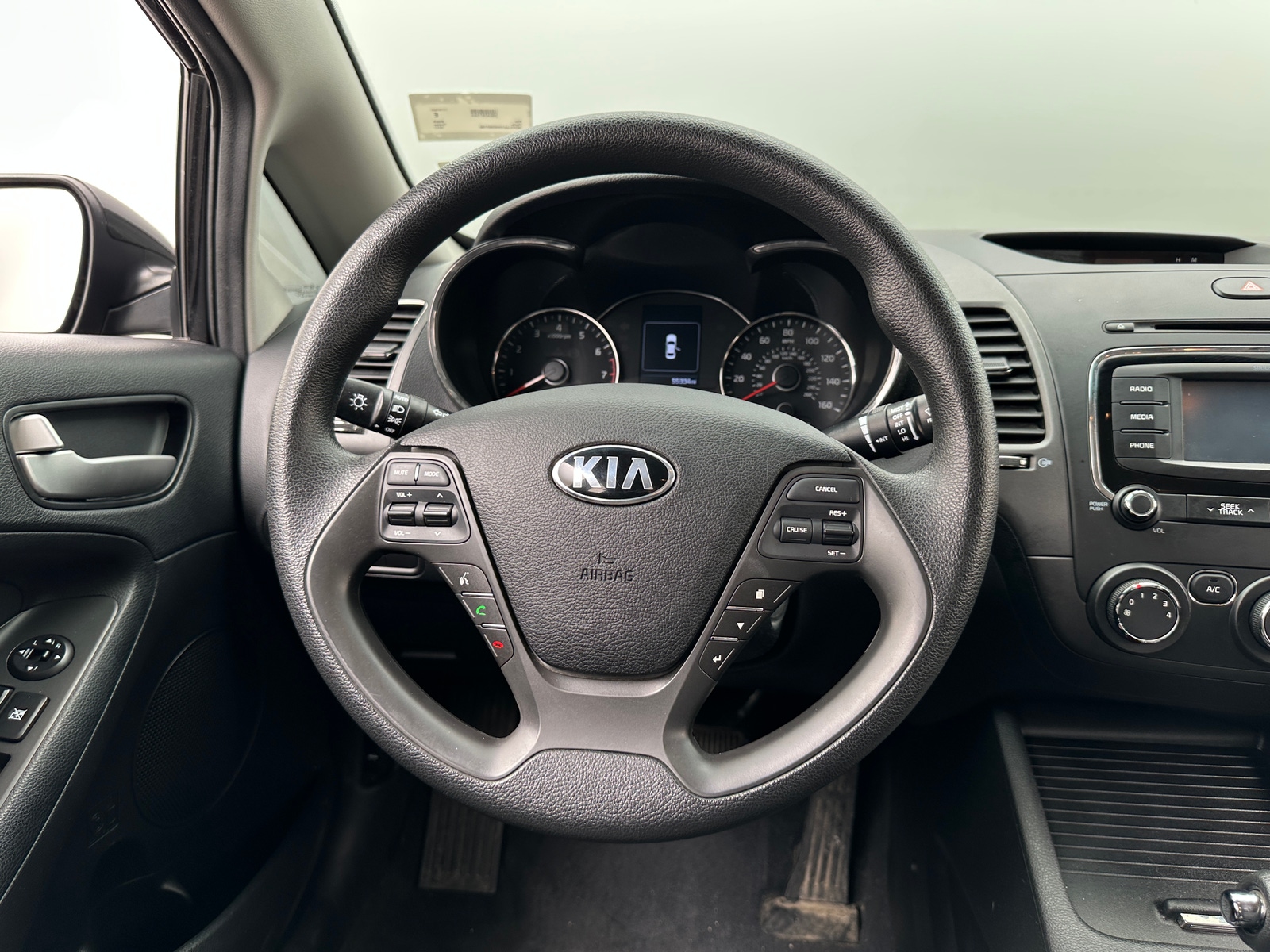 Thumbnail: 2017 Kia Forte - 5