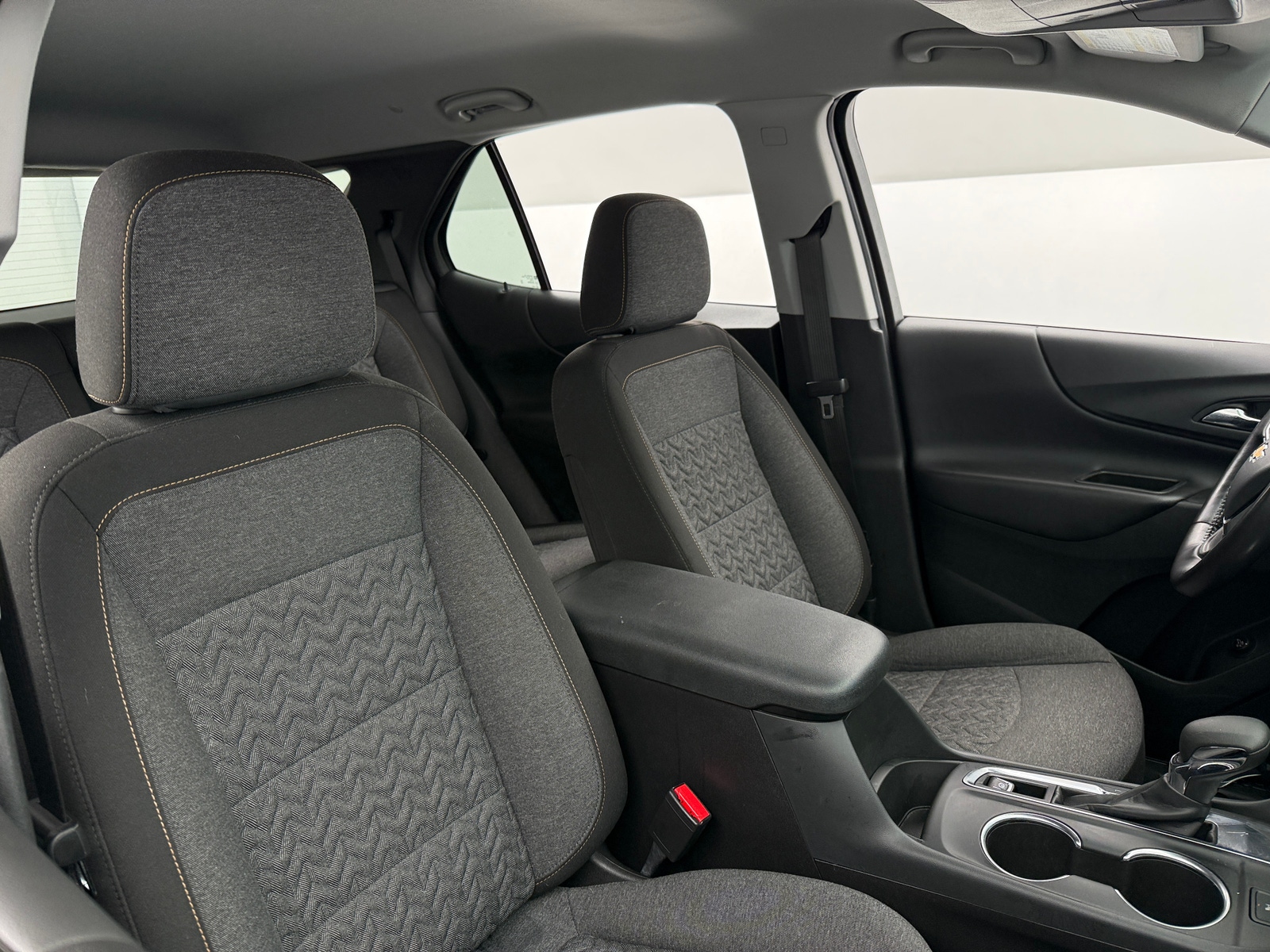 Thumbnail: 2022 Chevrolet Equinox - 2