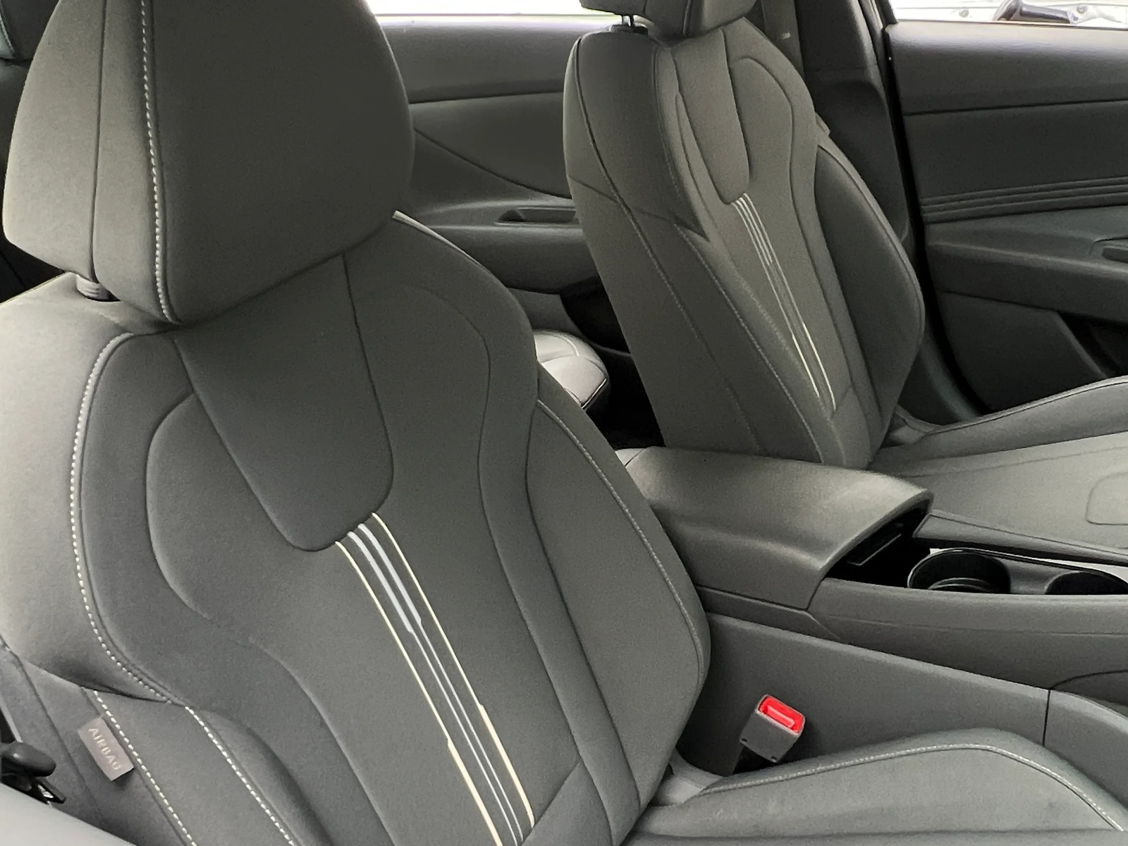 Thumbnail: 2025 Hyundai Elantra - 2