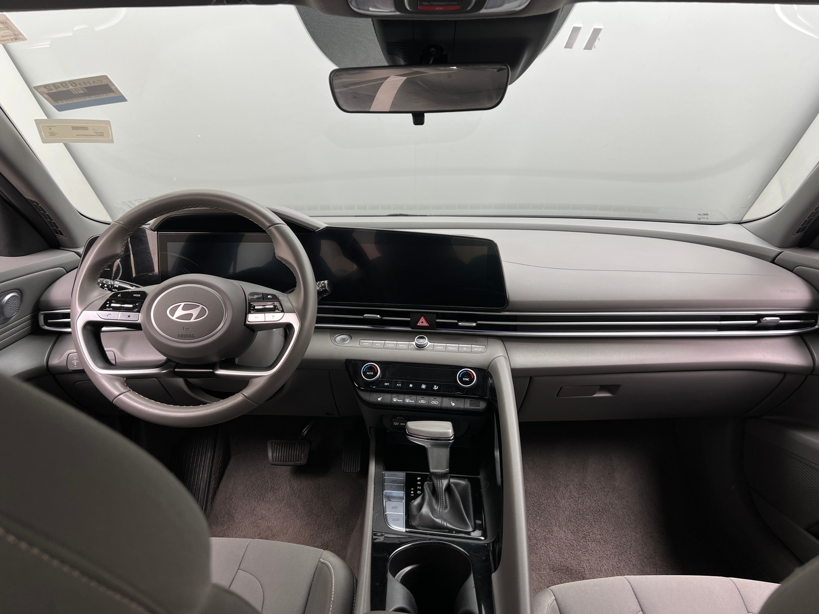 Thumbnail: 2025 Hyundai Elantra - 3