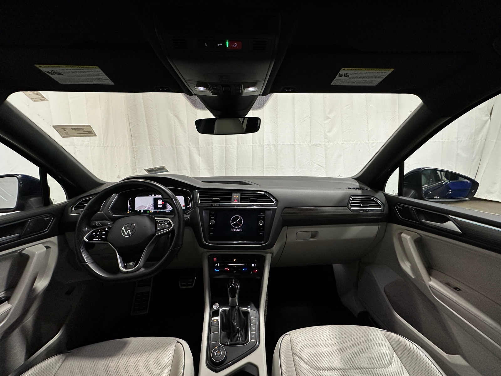 Thumbnail: 2022 Volkswagen Tiguan - 2