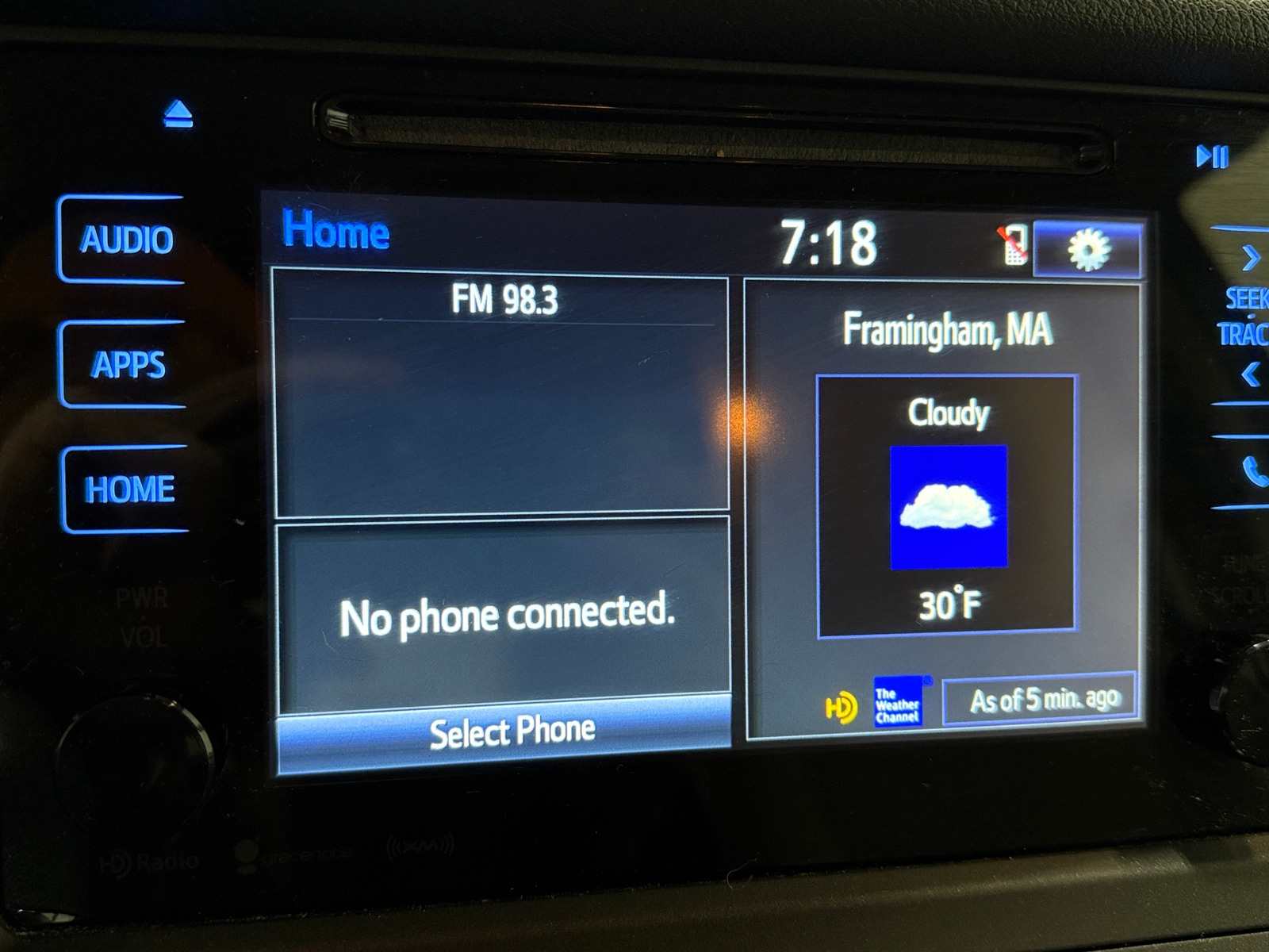 Thumbnail: 2016 Toyota Sienna - 4