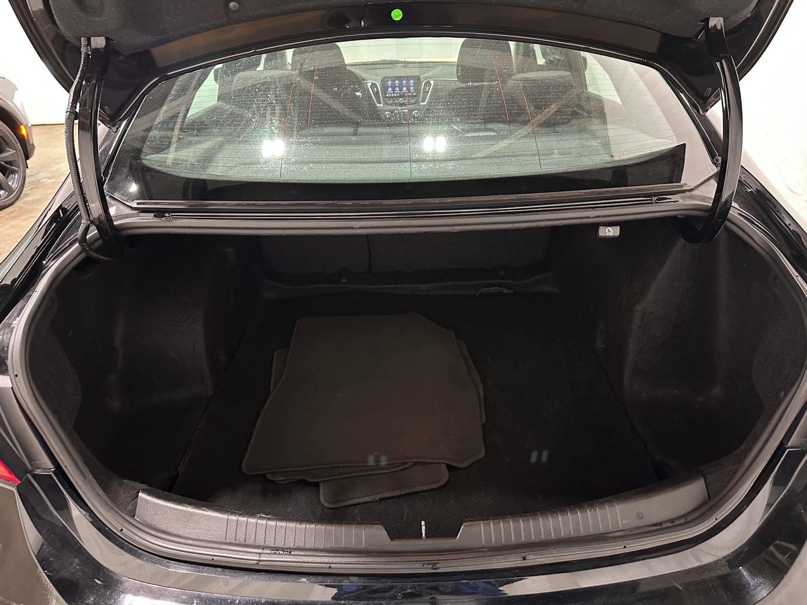 Thumbnail: 2023 Chevrolet Malibu - 7