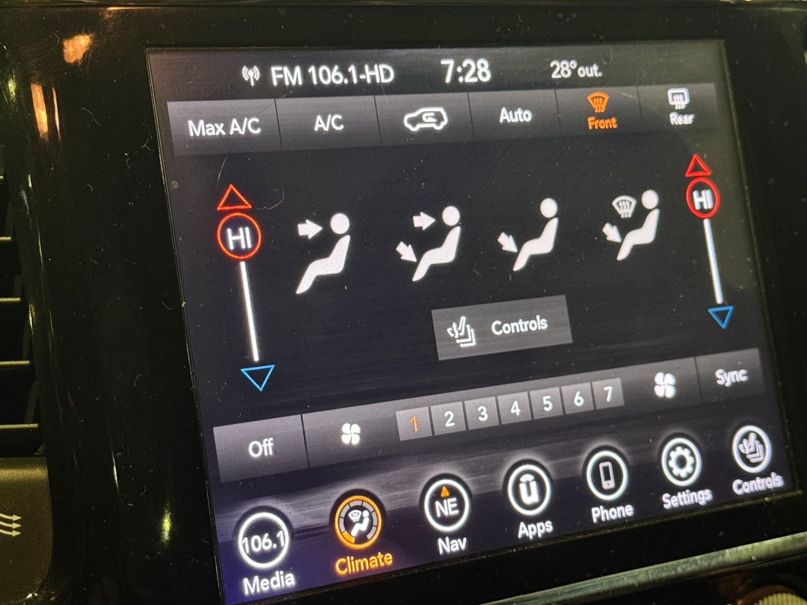 Thumbnail: 2020 Jeep Grand Cherokee - 3