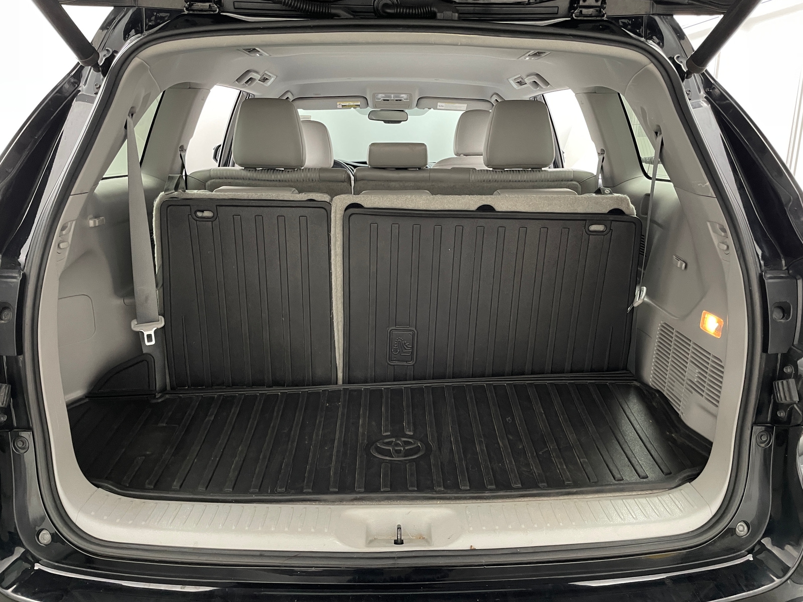 Thumbnail: 2019 Toyota Highlander - 7