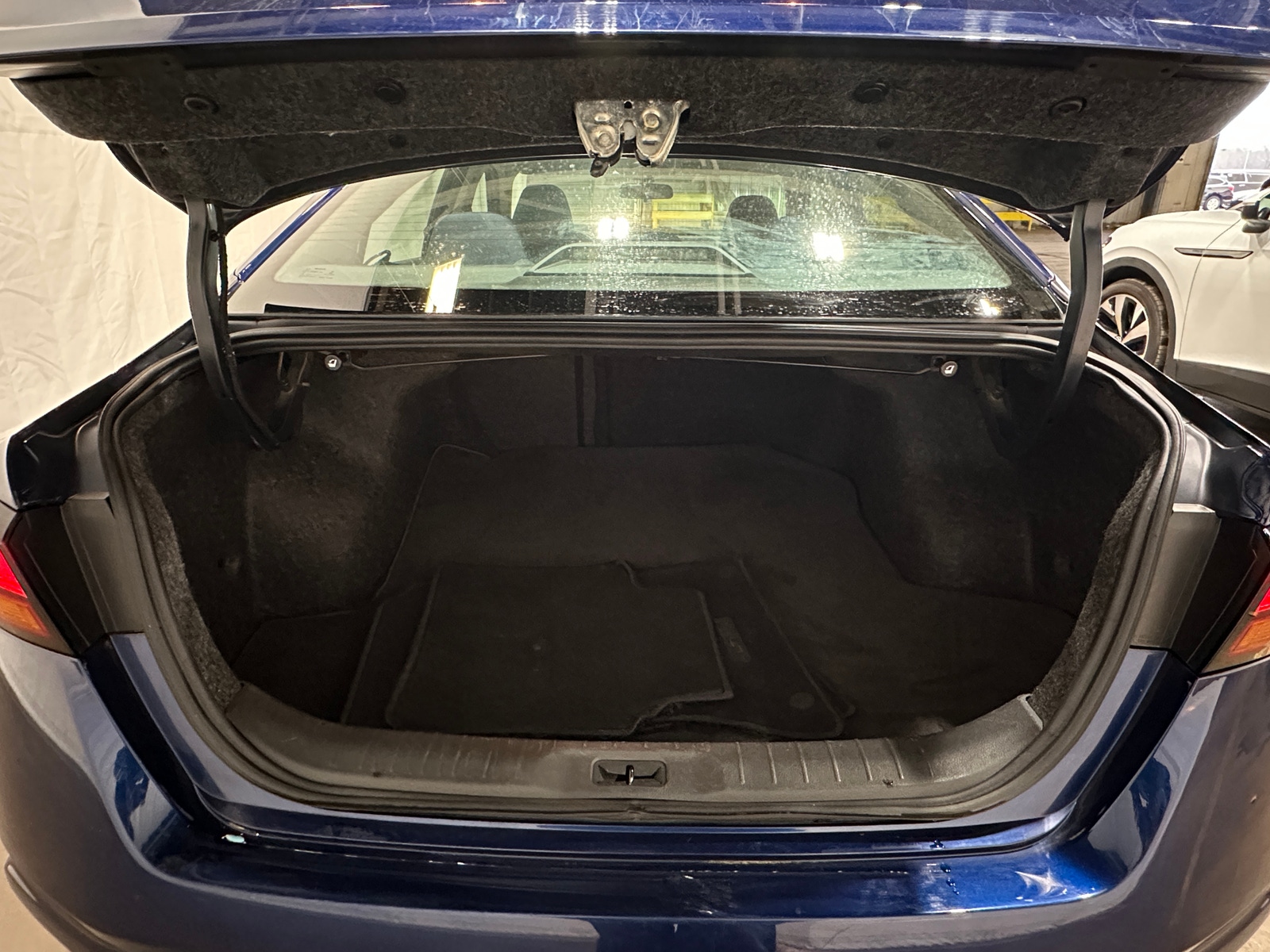 Thumbnail: 2019 Nissan Altima - 7