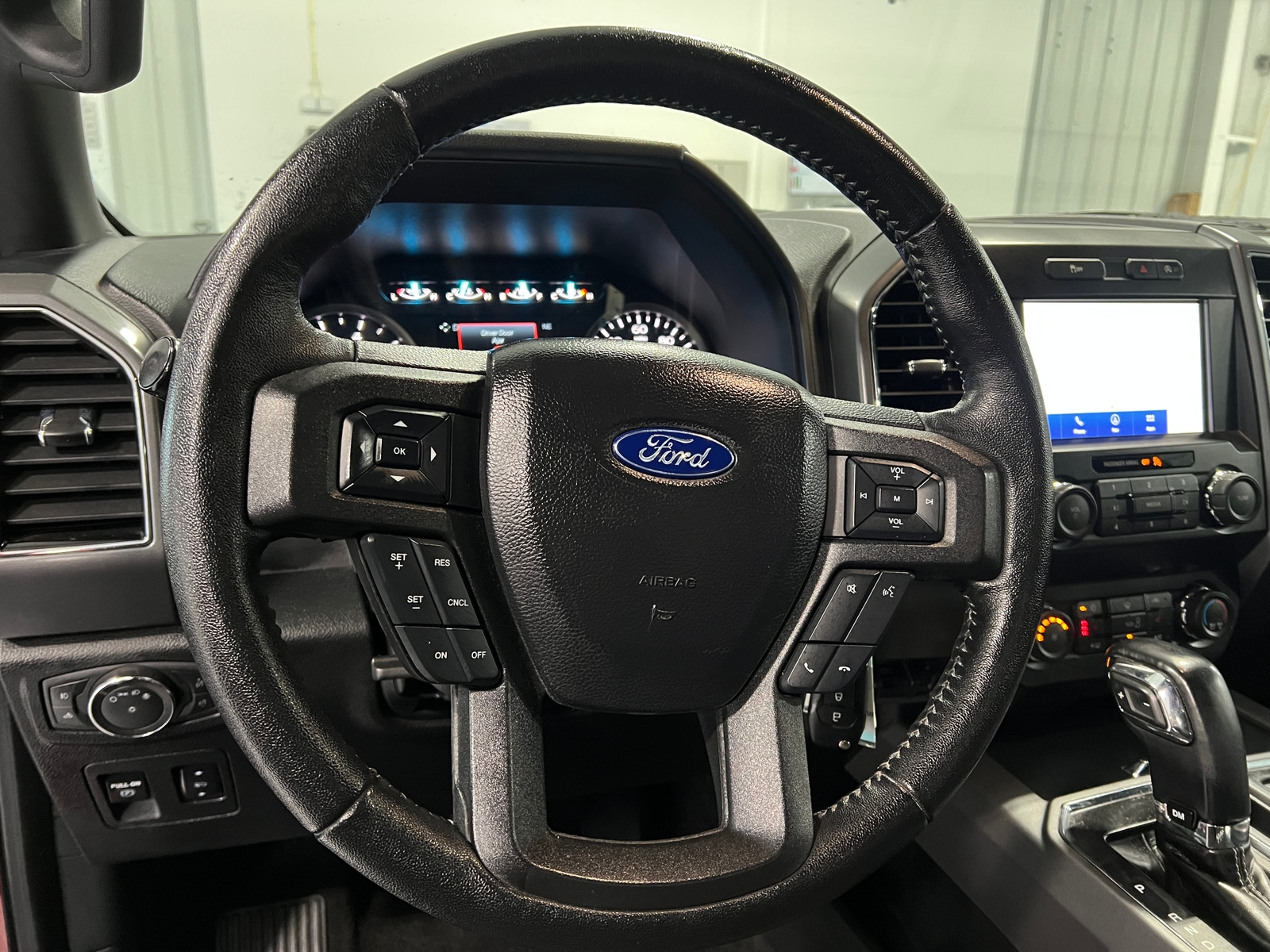 Thumbnail: 2020 Ford Econoline - 5