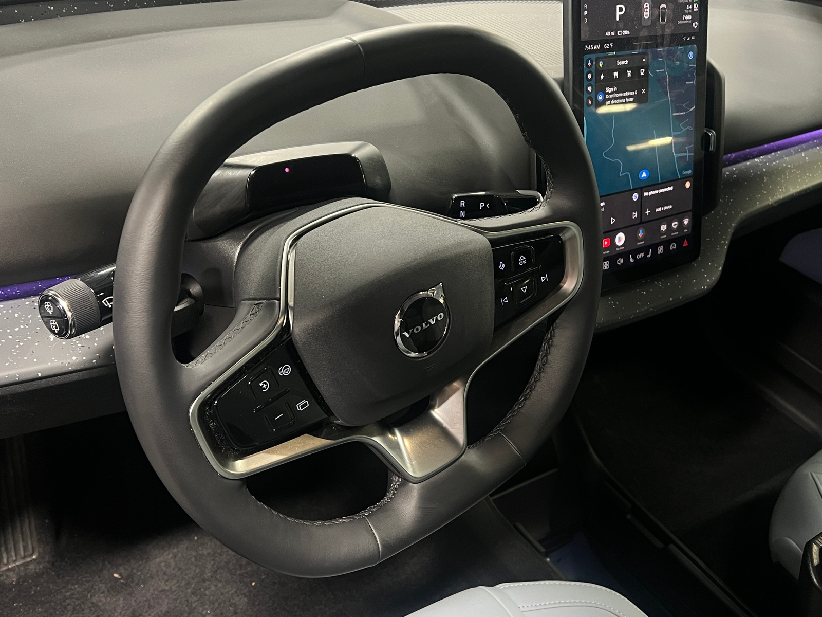 Thumbnail: 2025 Volvo EX30 - 4