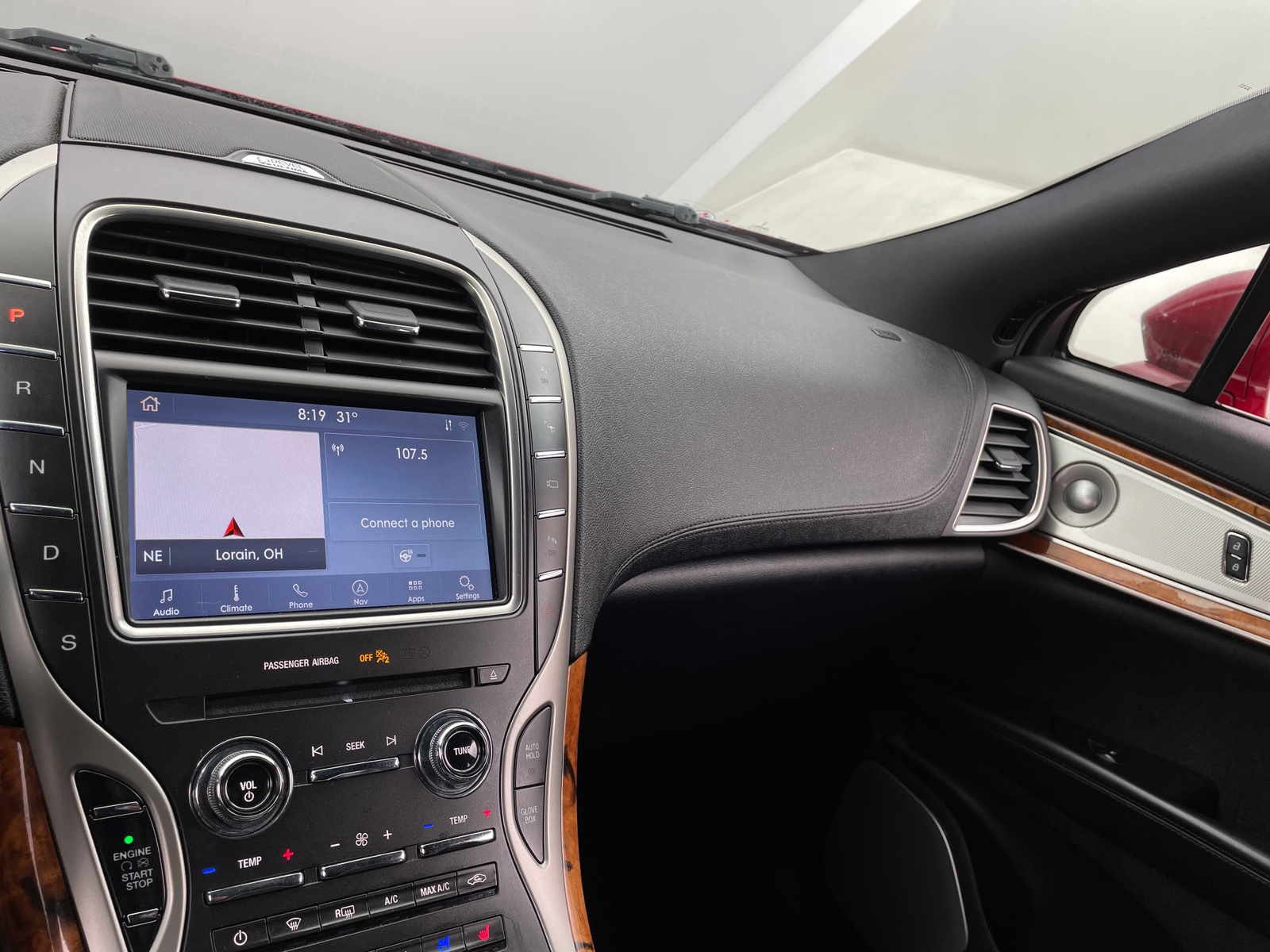 Thumbnail: 2020 Lincoln Nautilus - 3