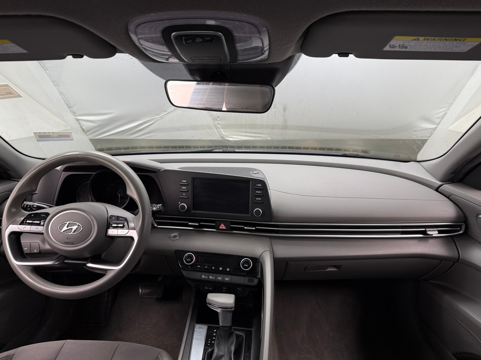 Thumbnail: 2022 Hyundai Elantra - 3