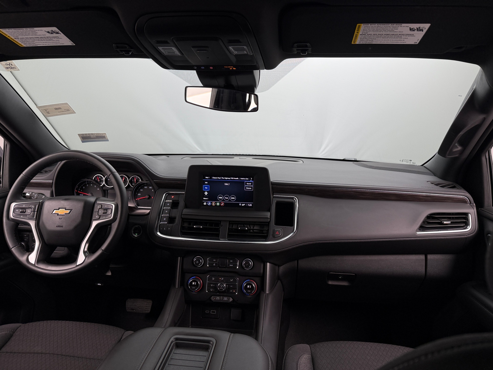 Thumbnail: 2024 Chevrolet Tahoe - 3