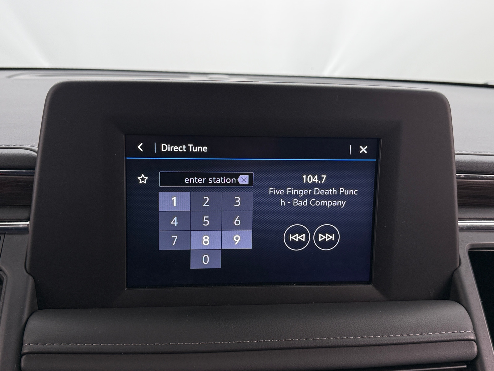 Thumbnail: 2024 Chevrolet Tahoe - 4