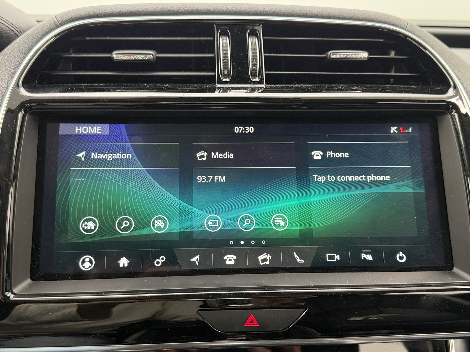 Thumbnail: 2020 Jaguar XE - 3