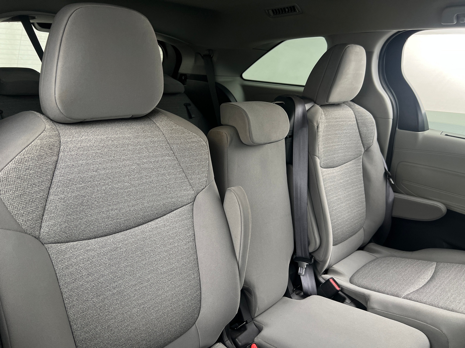 Thumbnail: 2022 Toyota Sienna - 6